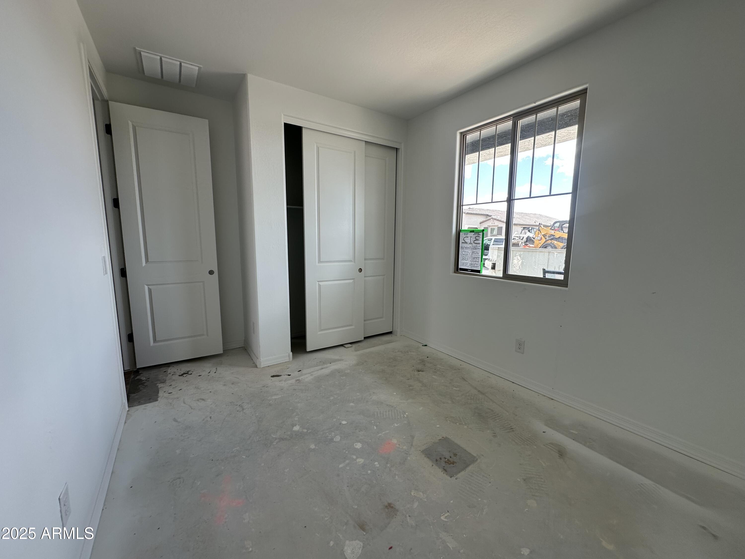 22848 E ROUNDUP Way