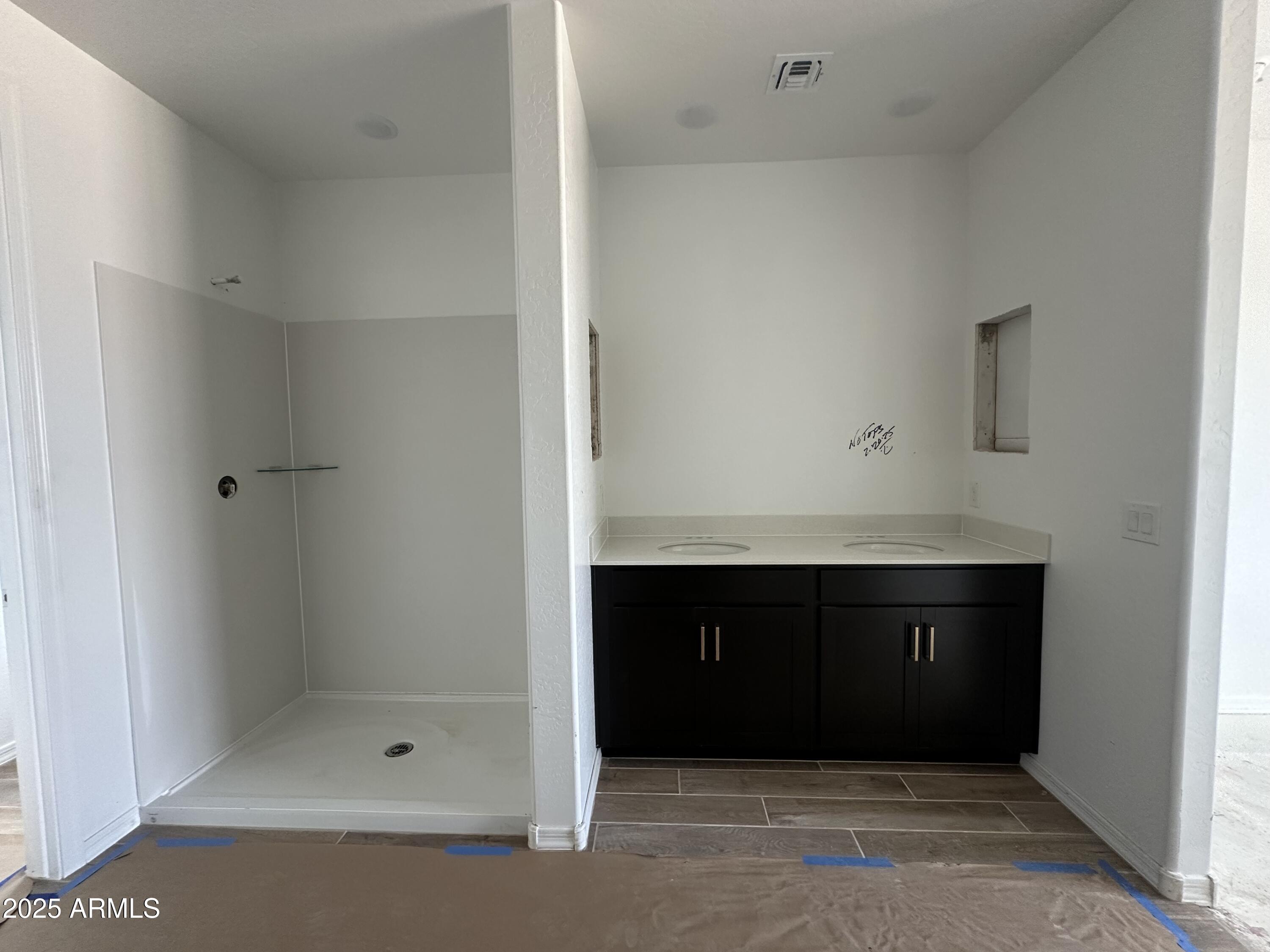 22848 E ROUNDUP Way