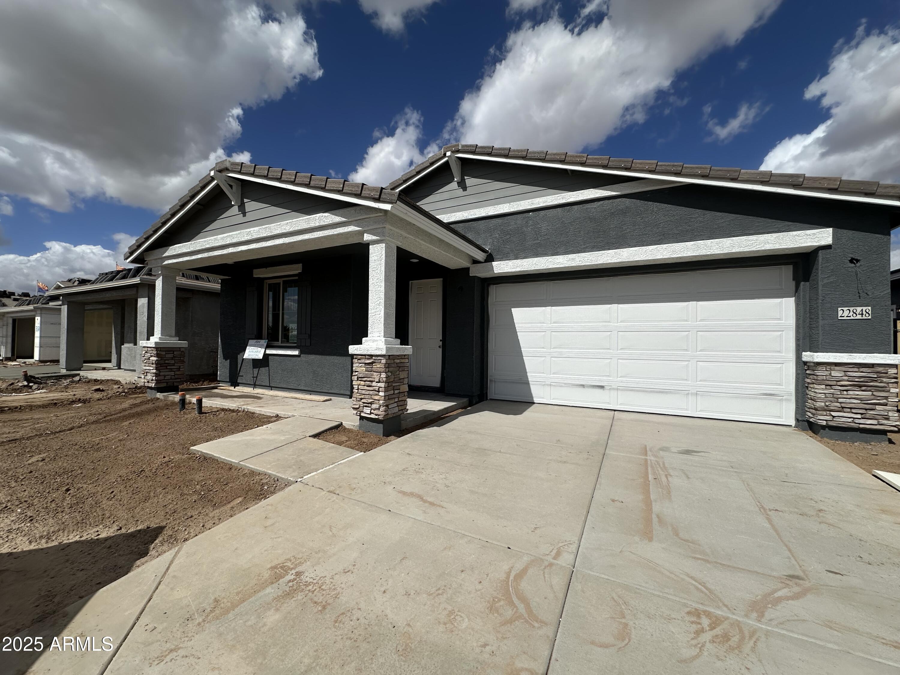 22848 E ROUNDUP Way