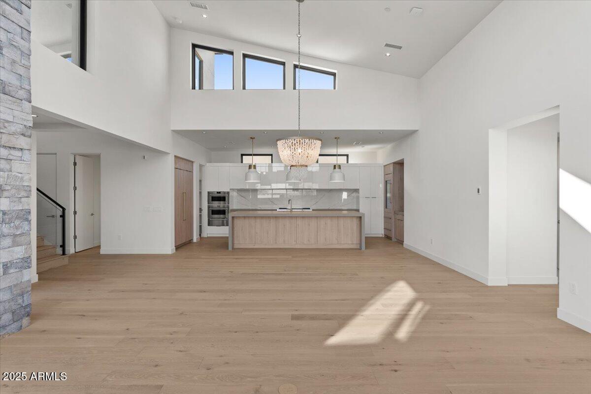 18576 N 92nd Place