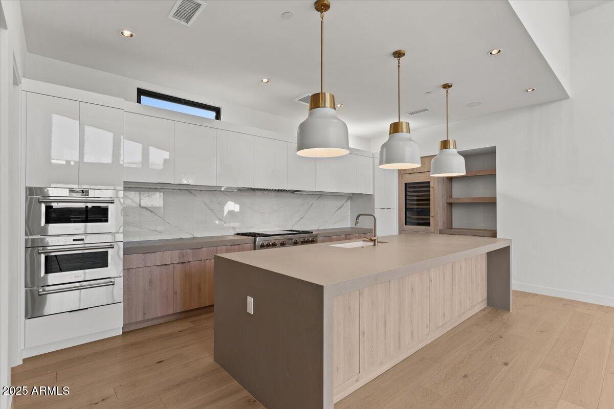 18576 N 92nd Place