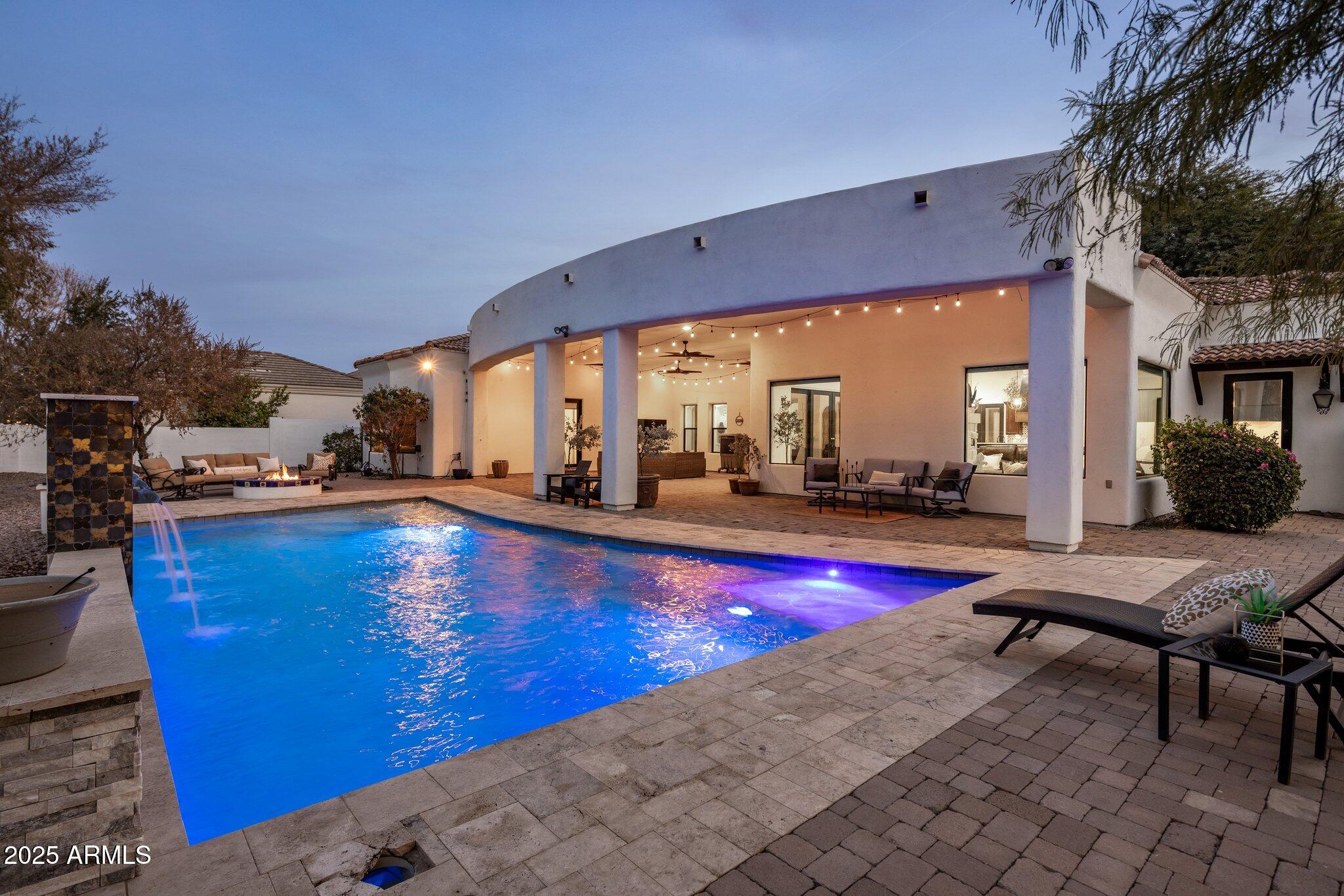 3038 E Waterman Way