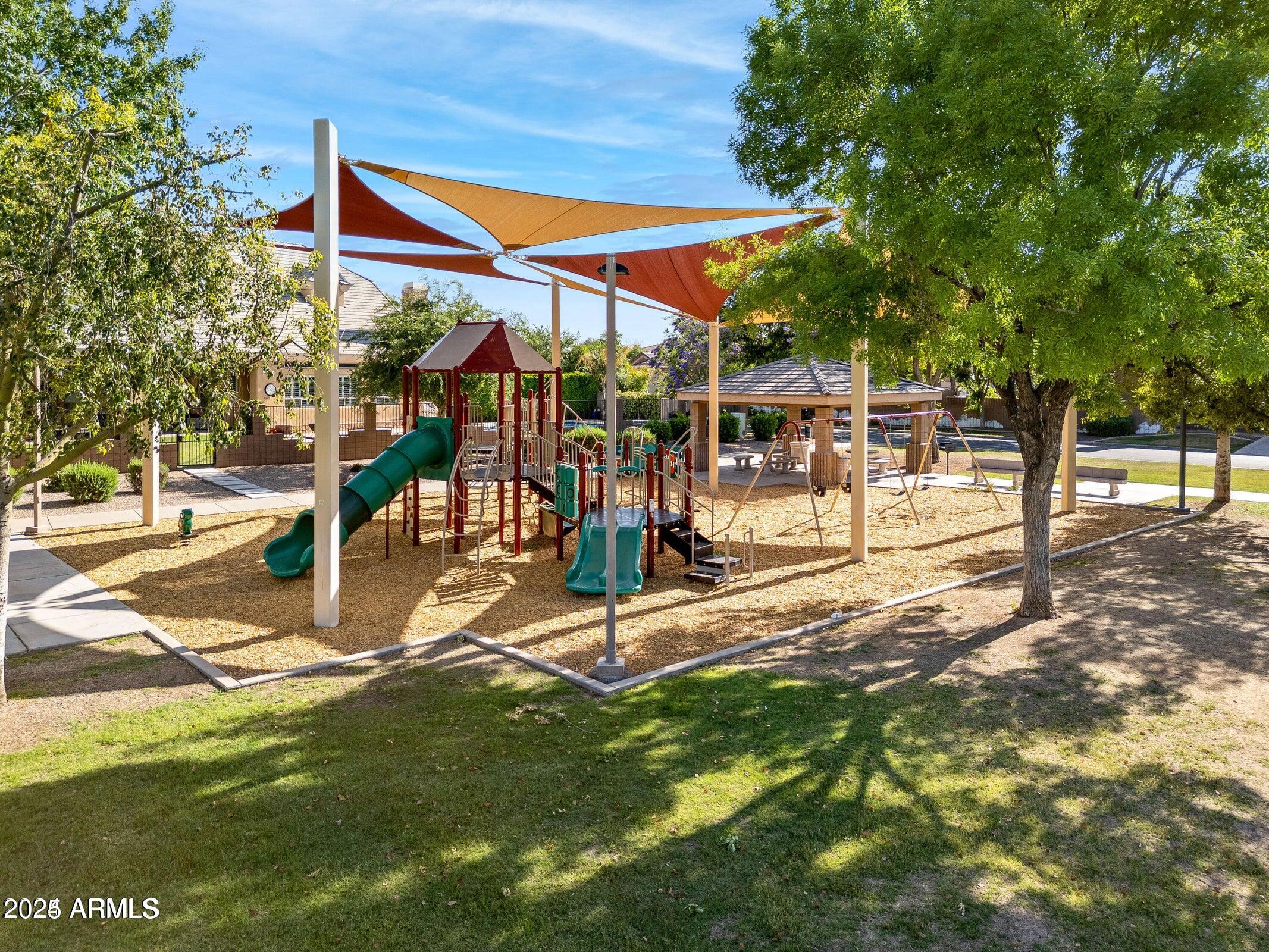3038 E Waterman Way