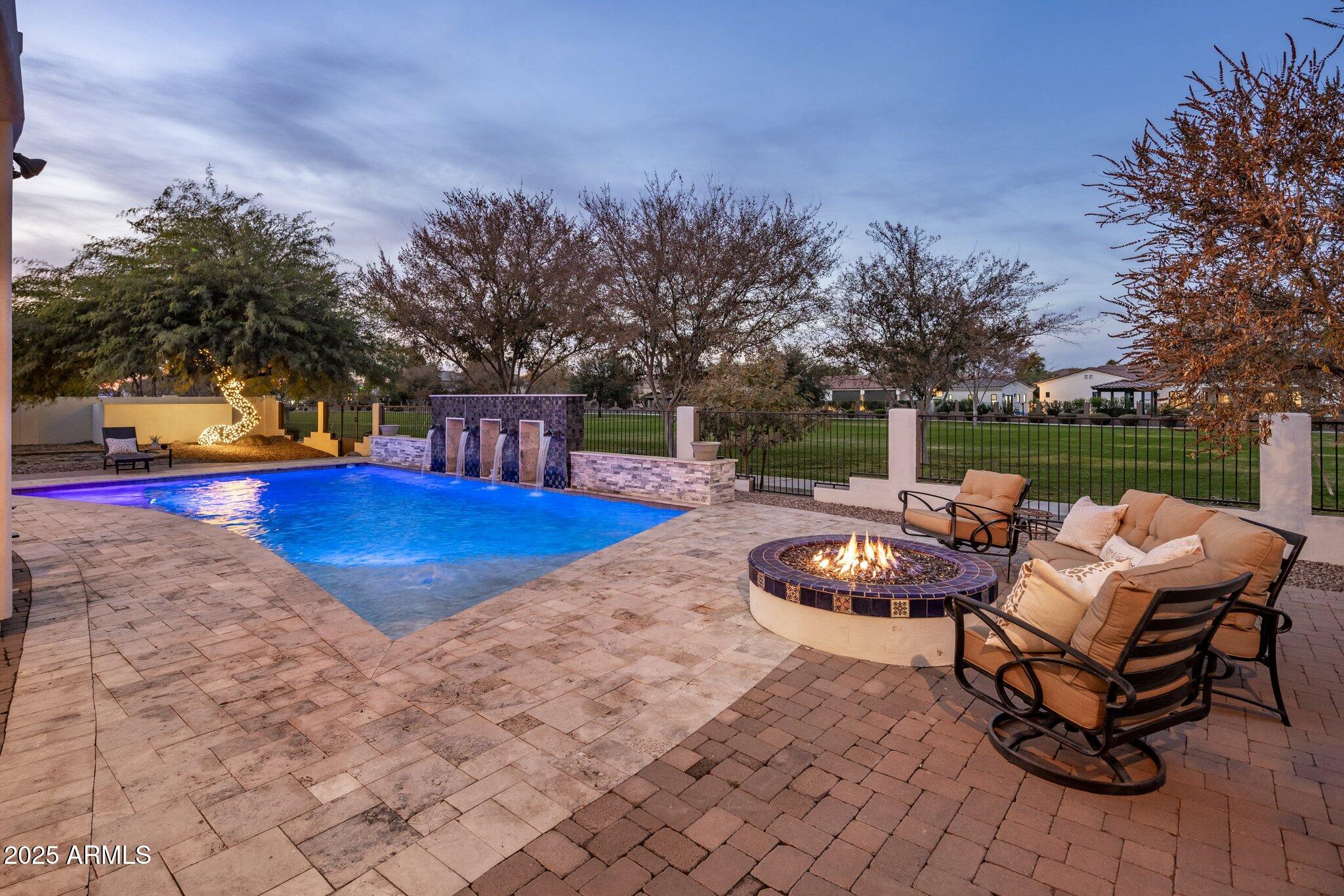 3038 E Waterman Way