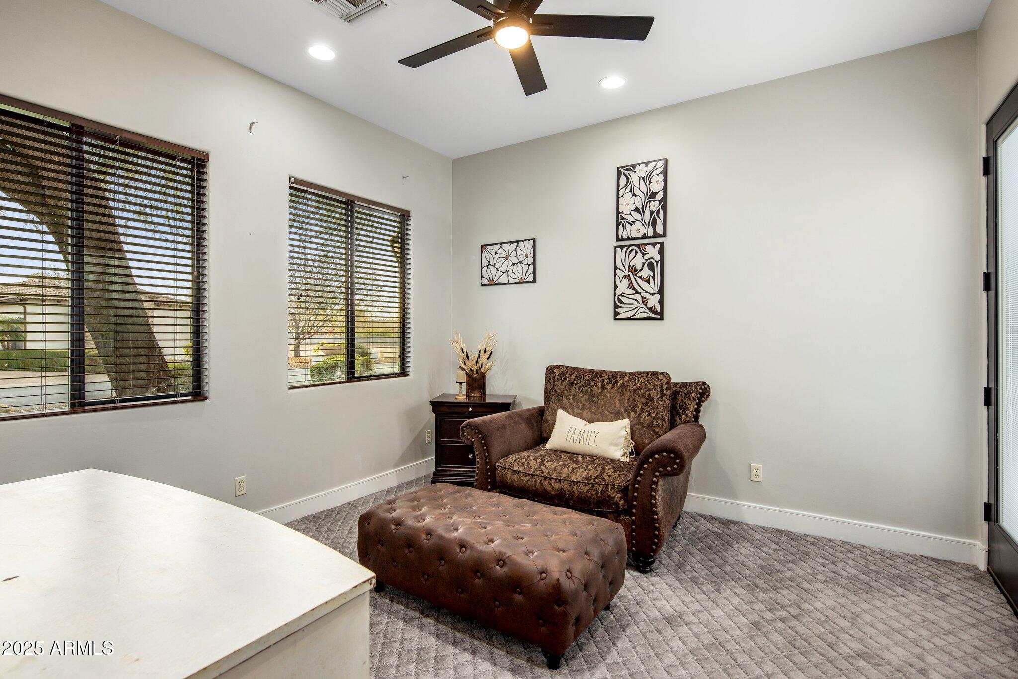3038 E Waterman Way