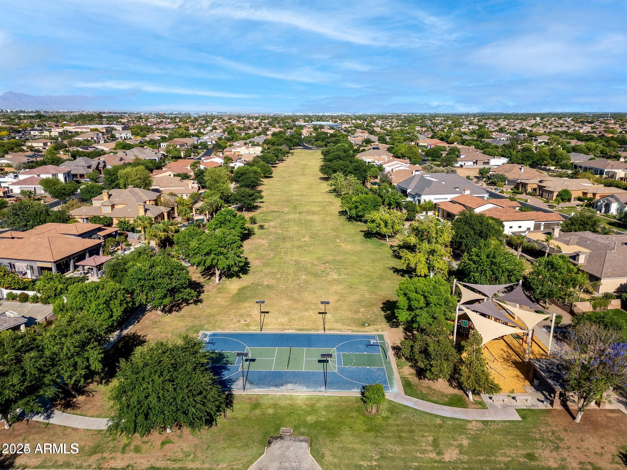 3038 E Waterman Way