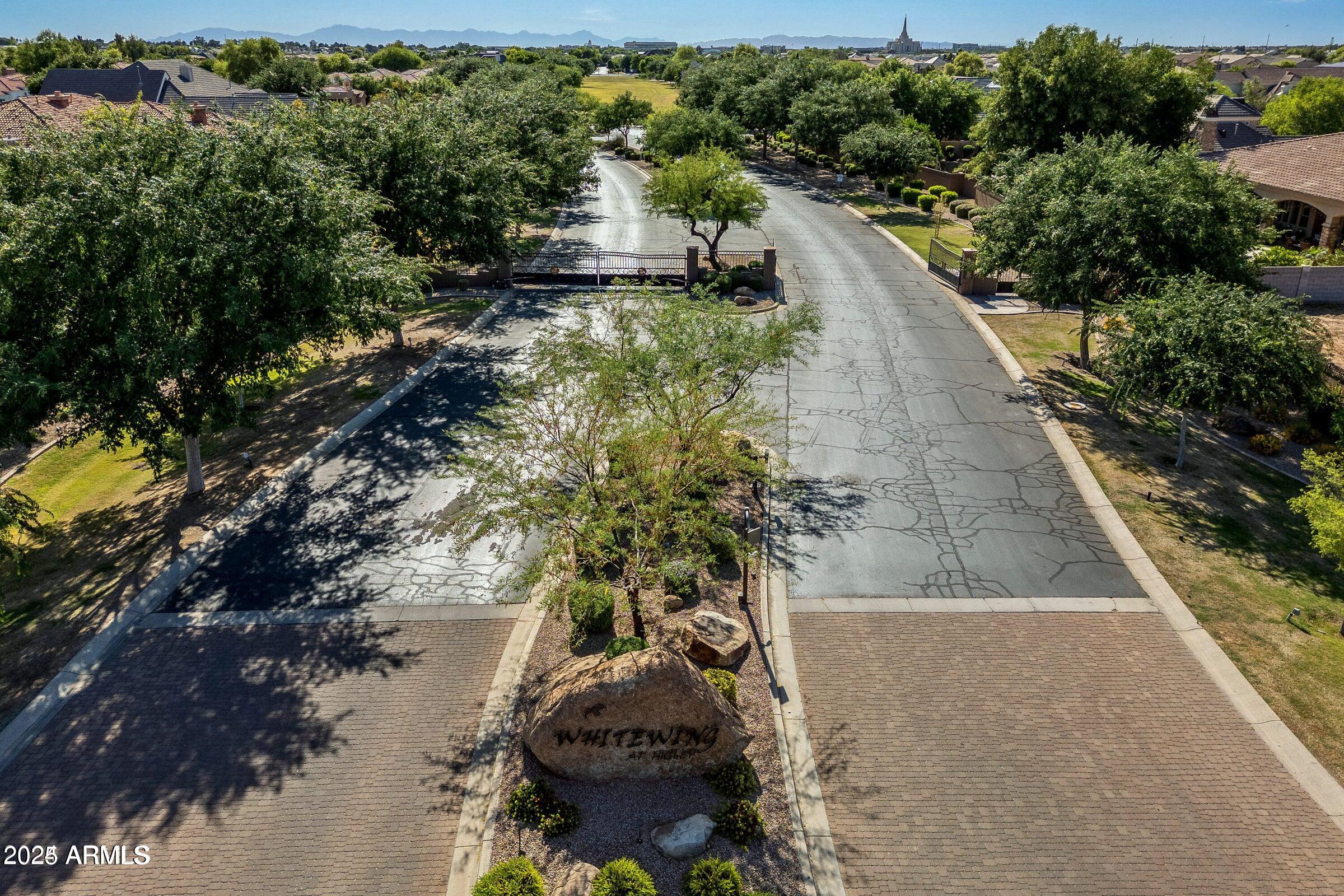3038 E Waterman Way