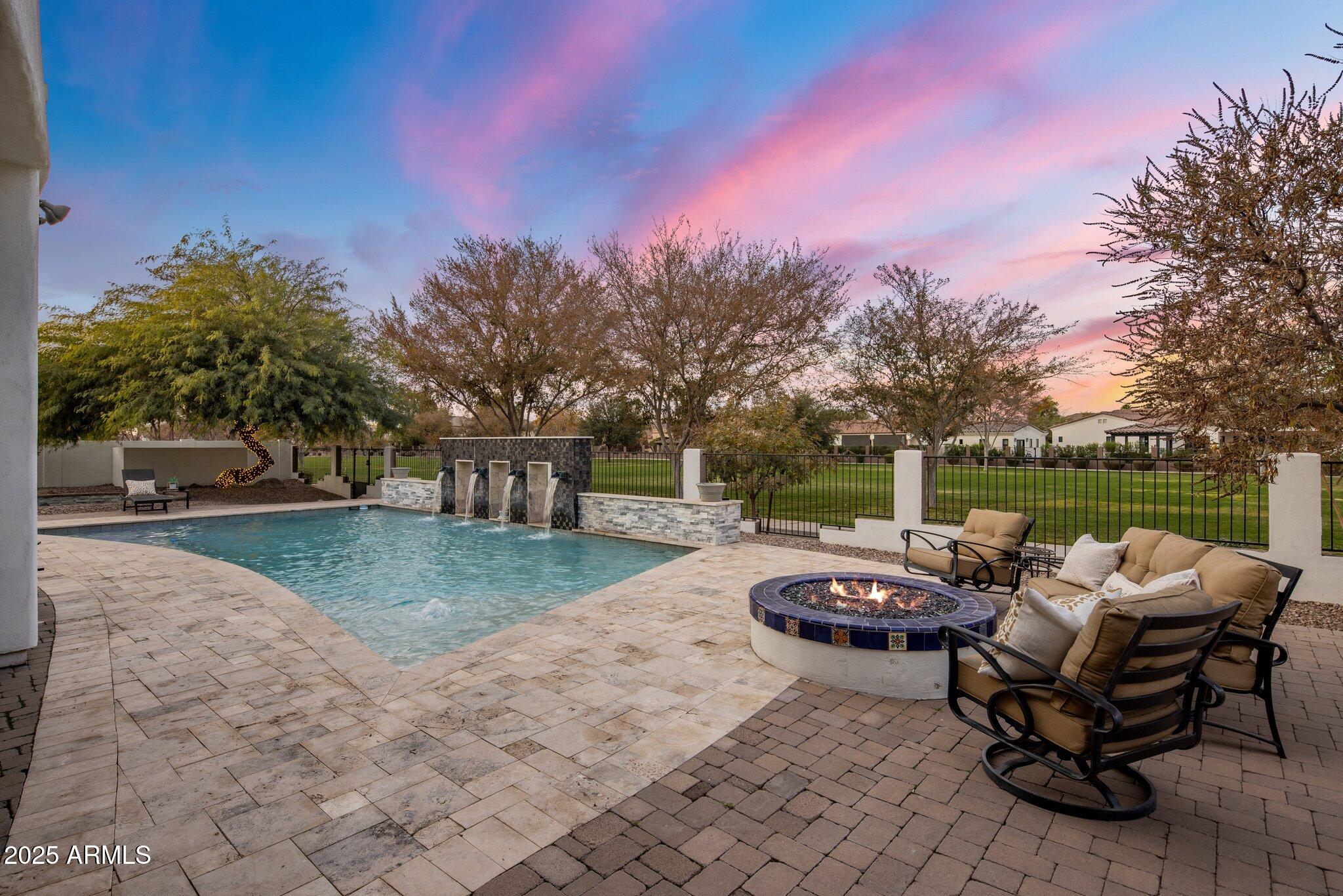 3038 E Waterman Way