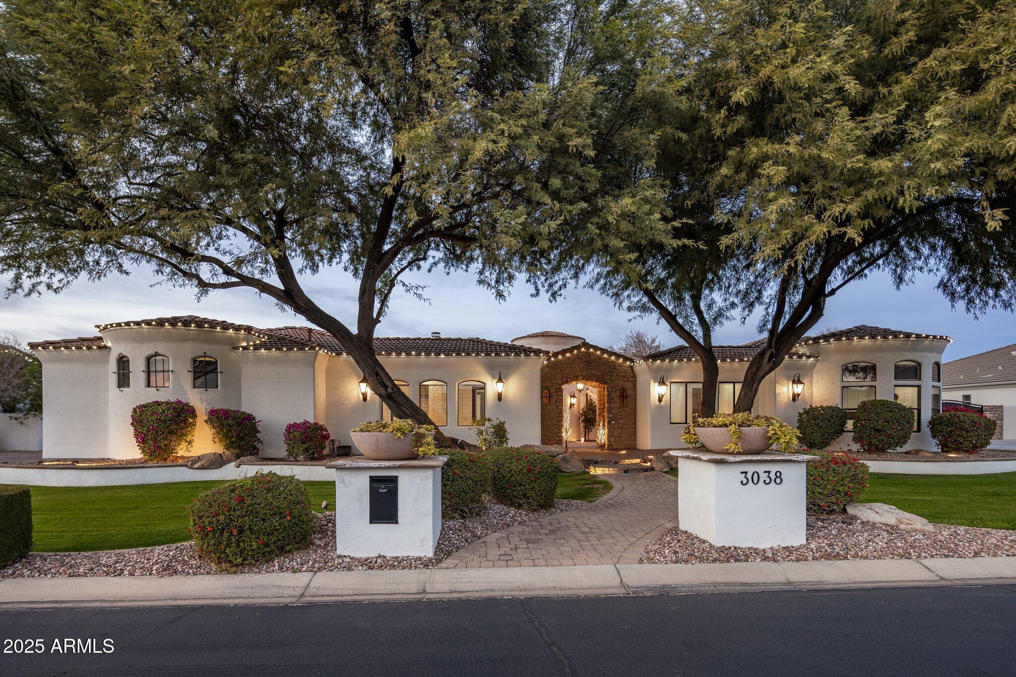 3038 E Waterman Way