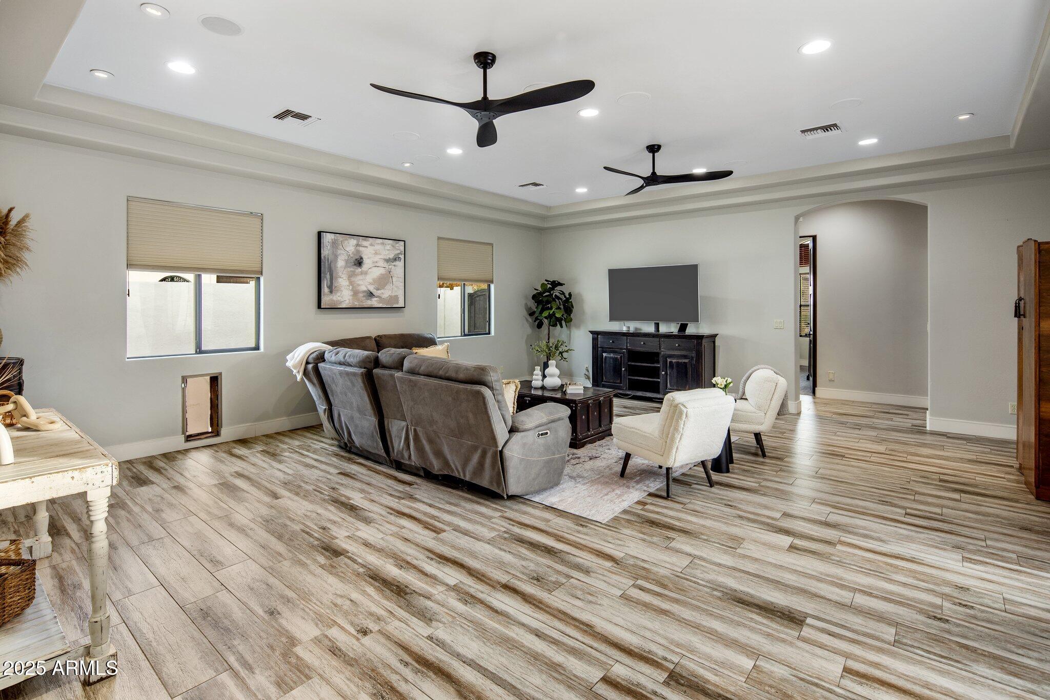 3038 E Waterman Way