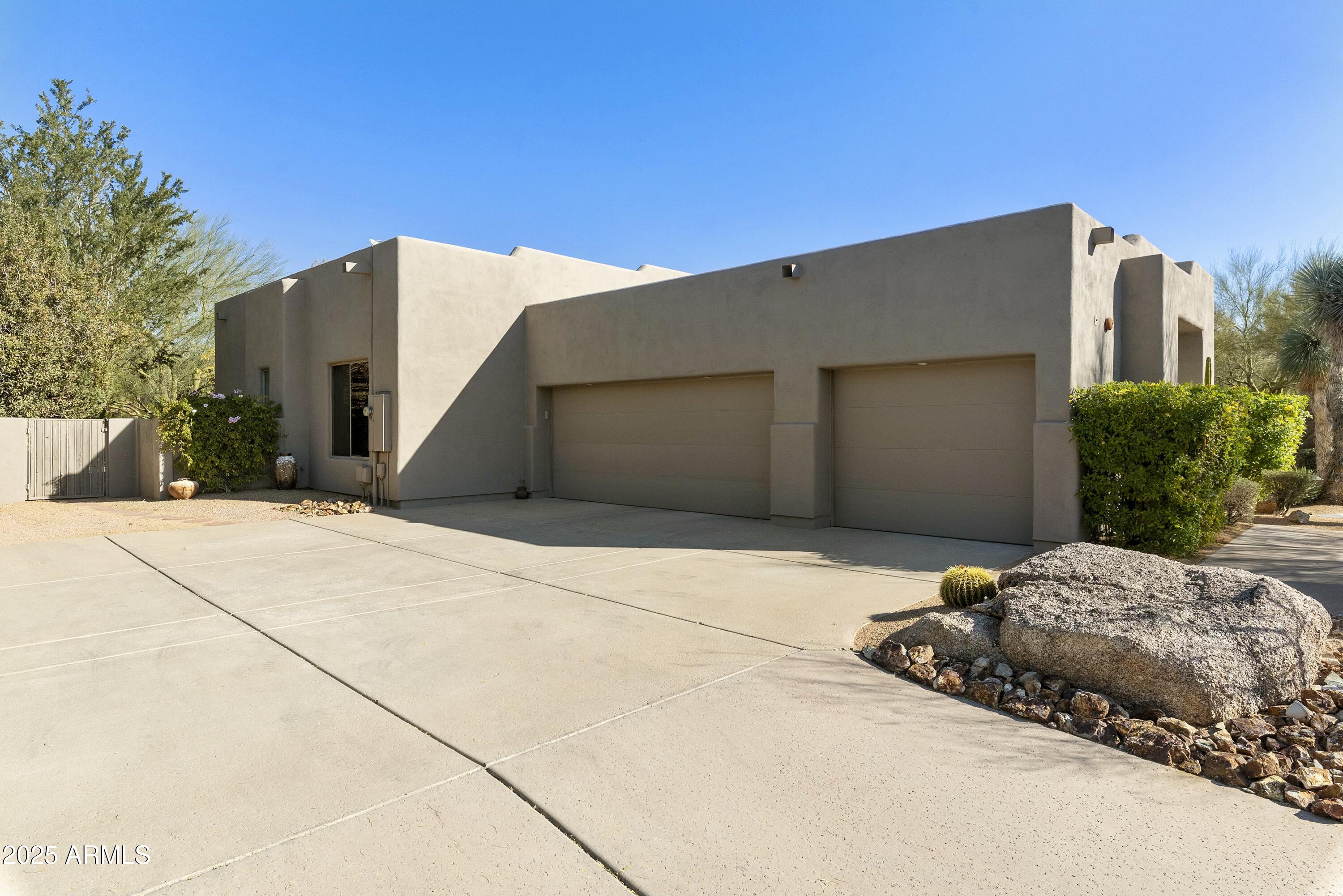 9580 E SOUTHWIND Lane
