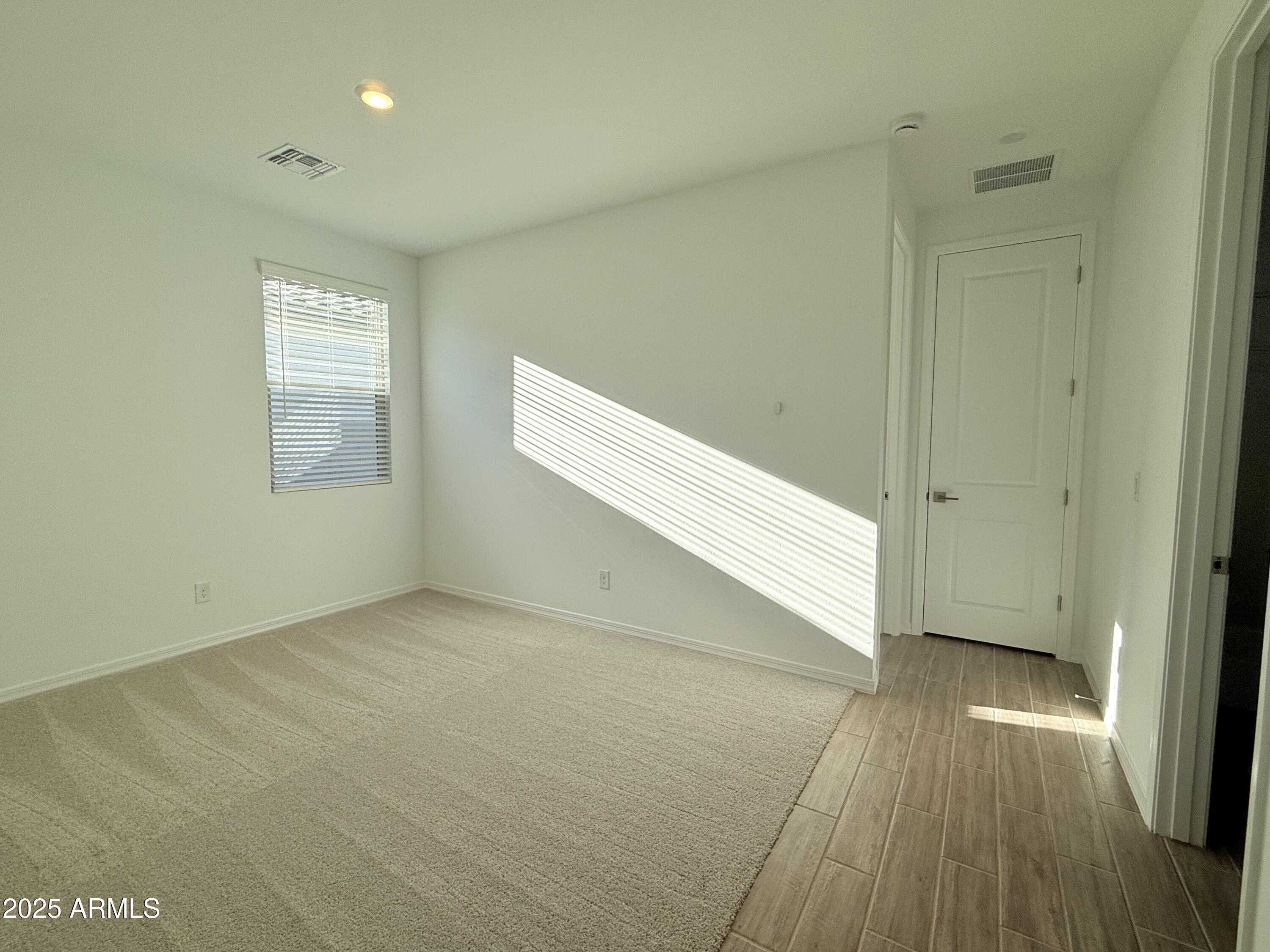 2446 E SPUR Drive