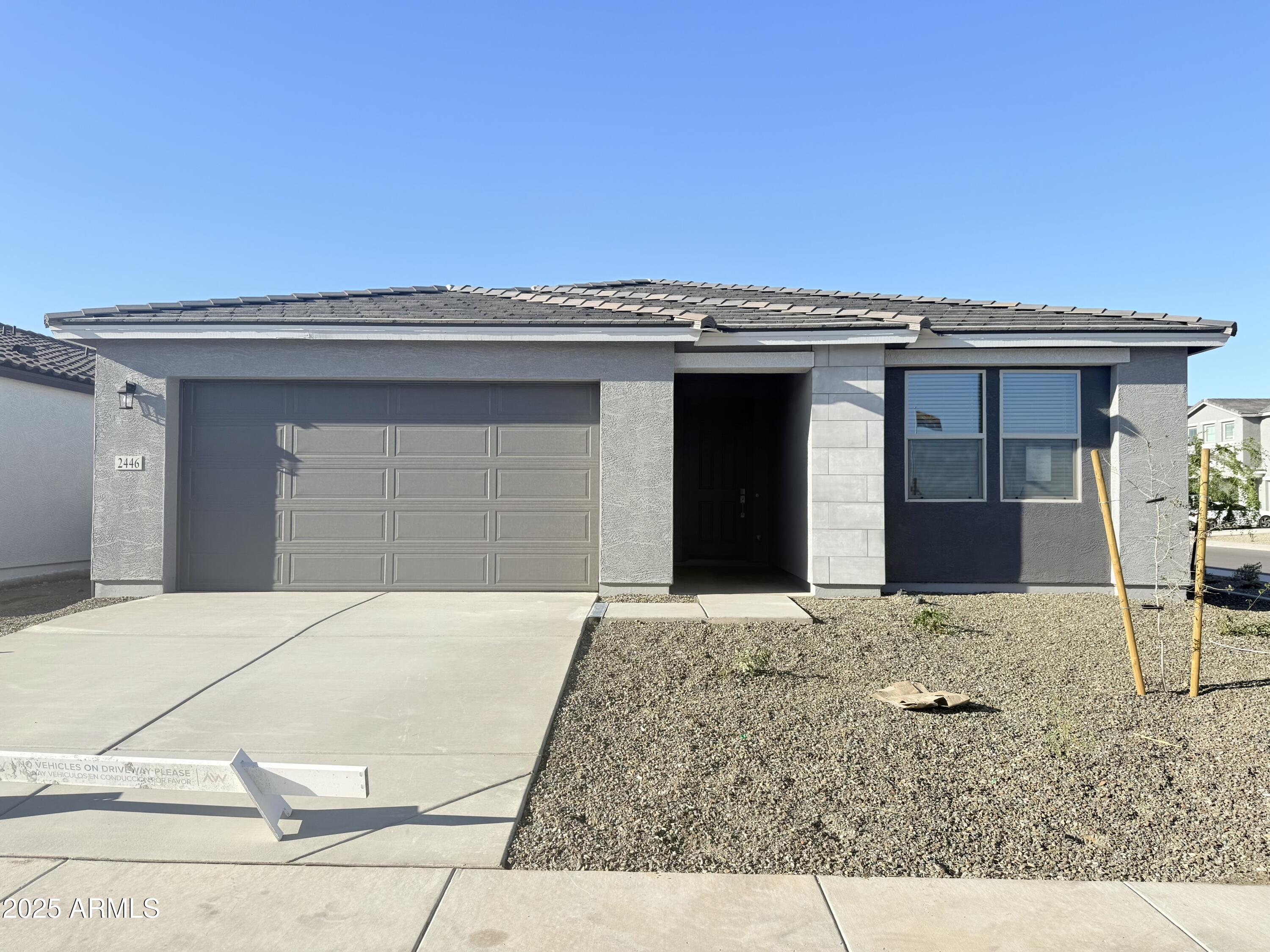 2446 E SPUR Drive