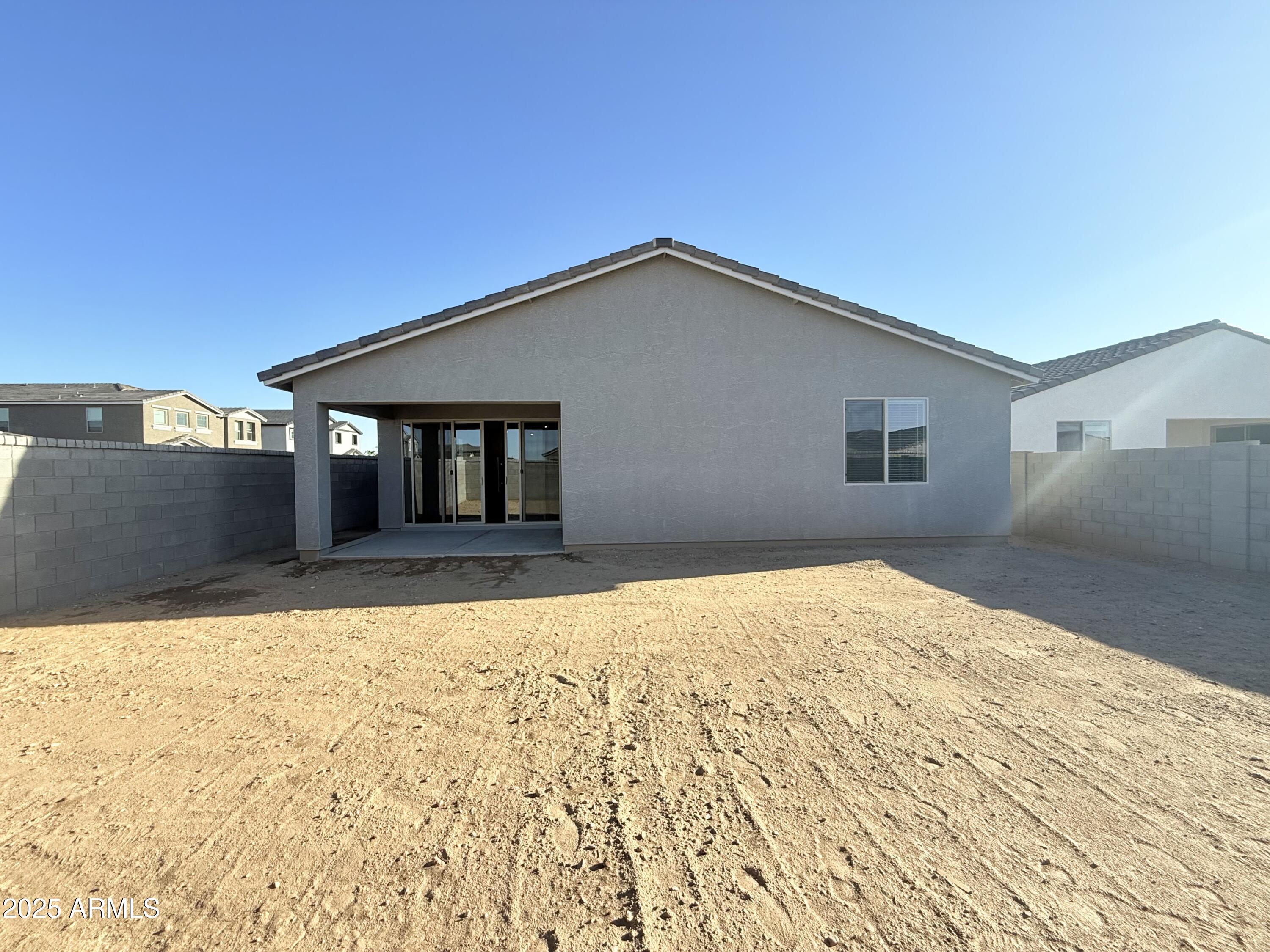 2446 E SPUR Drive
