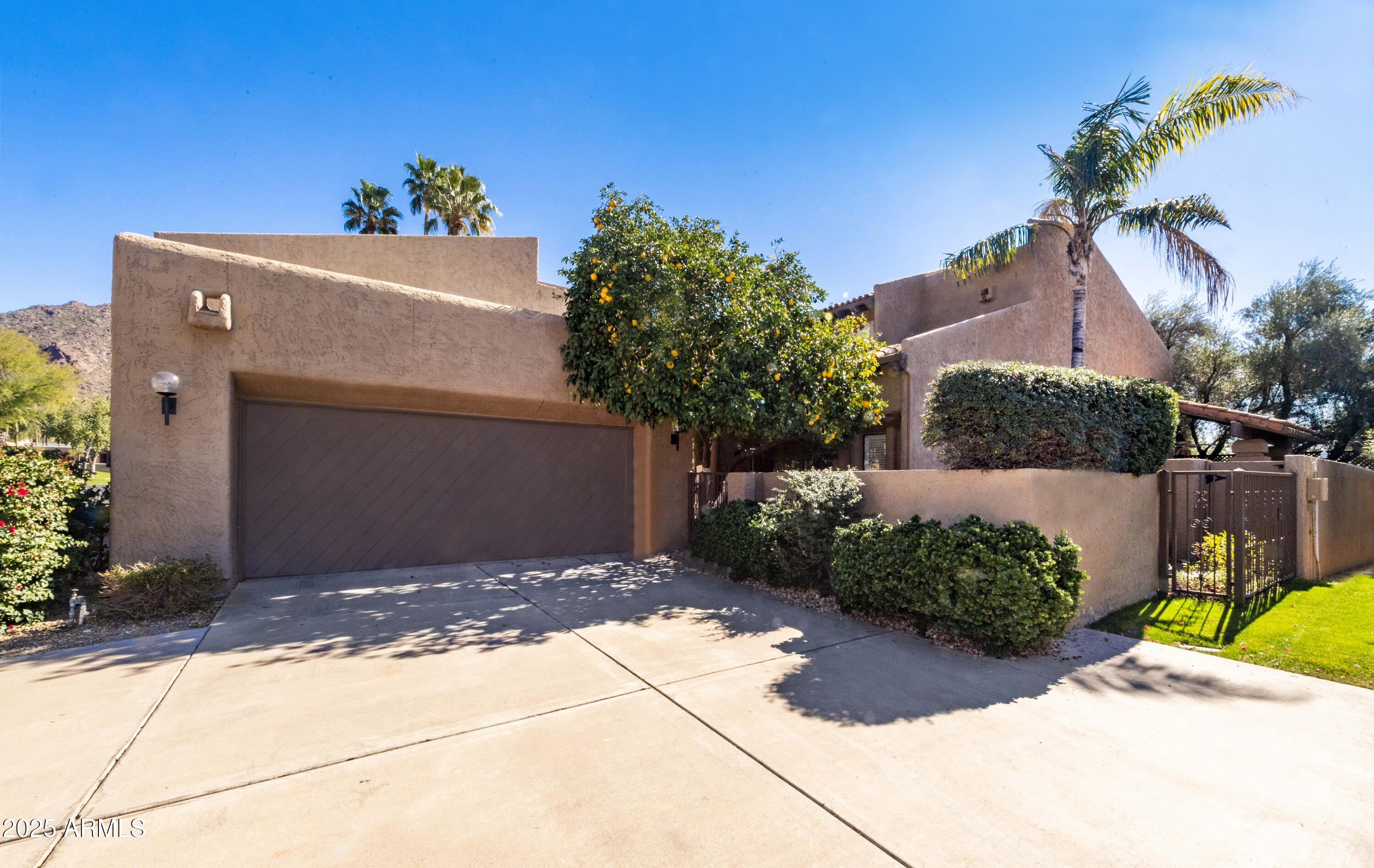 4446 E Camelback Road Unit 109