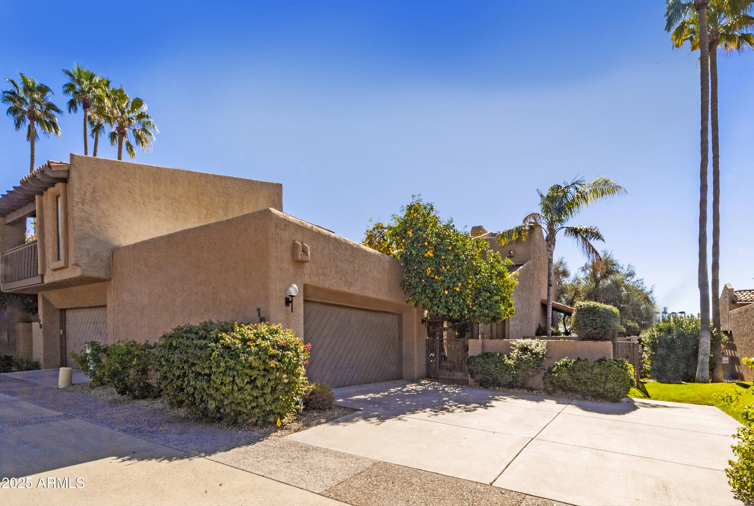 4446 E Camelback Road Unit 109