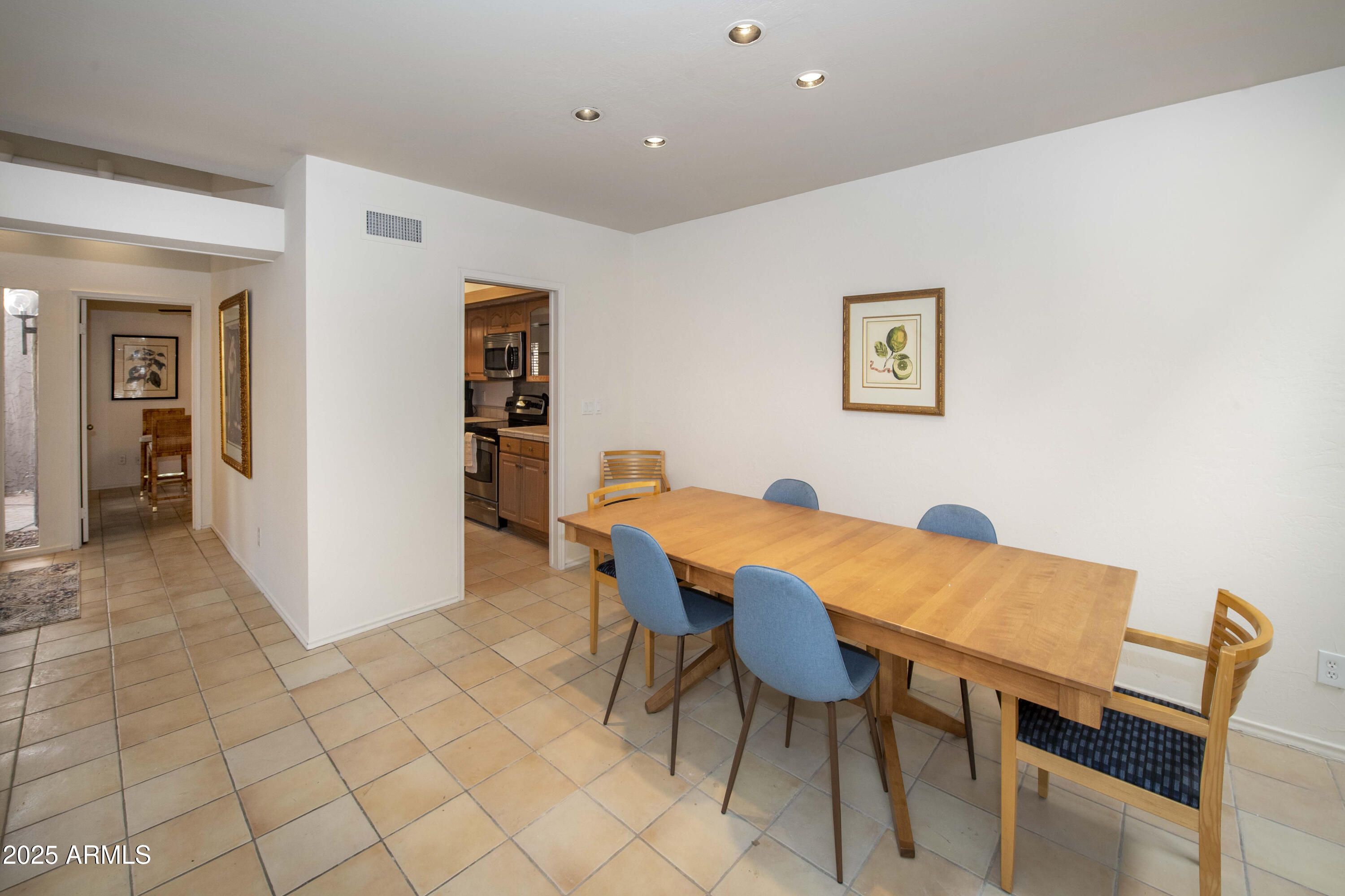 4446 E Camelback Road Unit 109