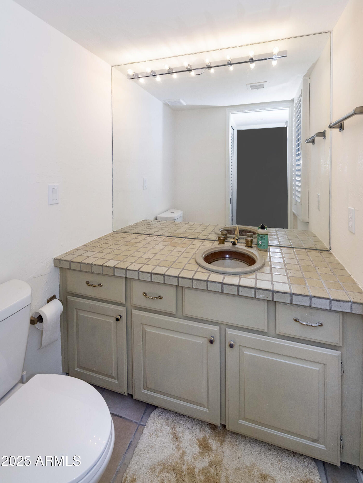 4446 E Camelback Road Unit 109