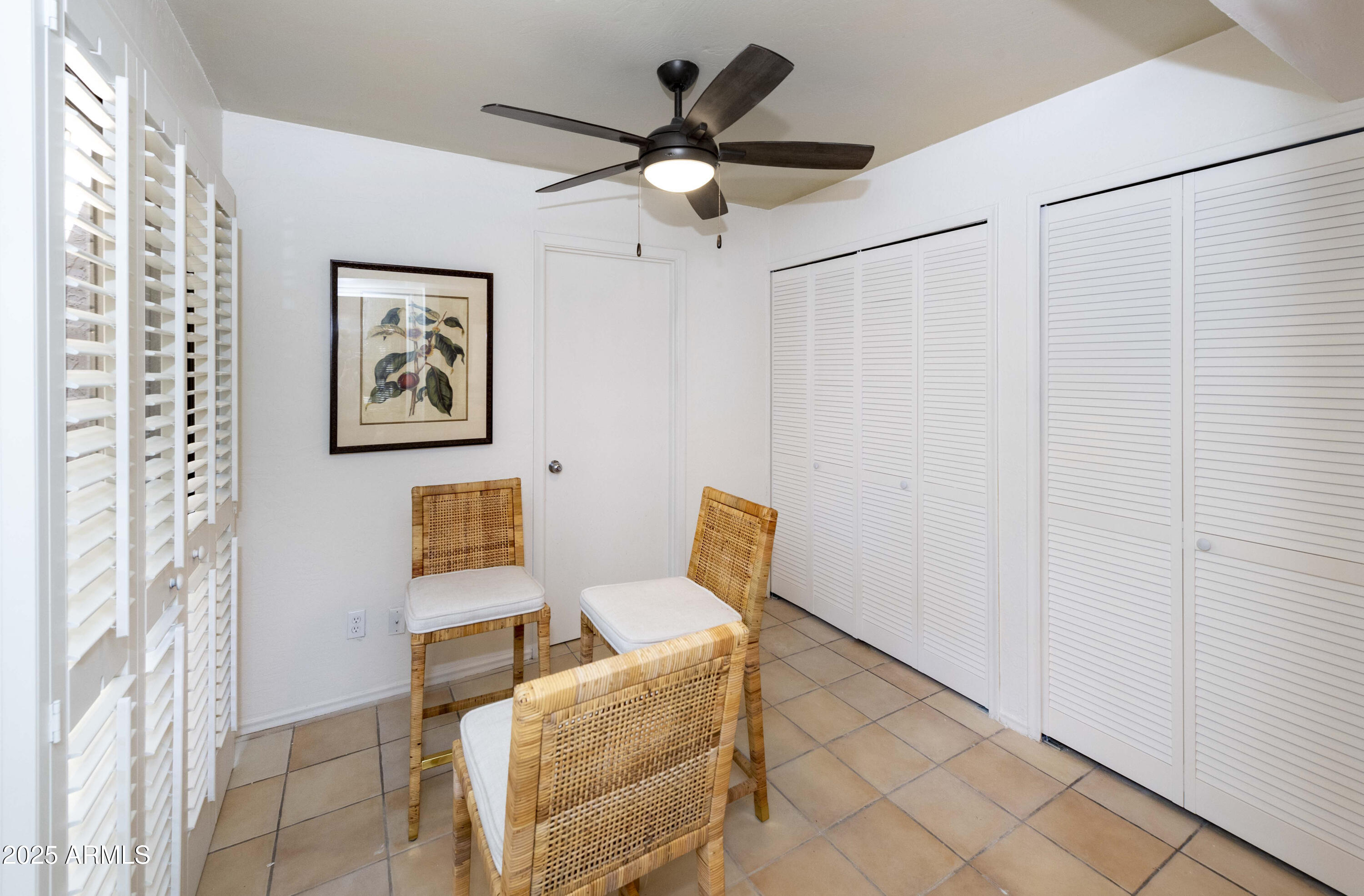 4446 E Camelback Road Unit 109