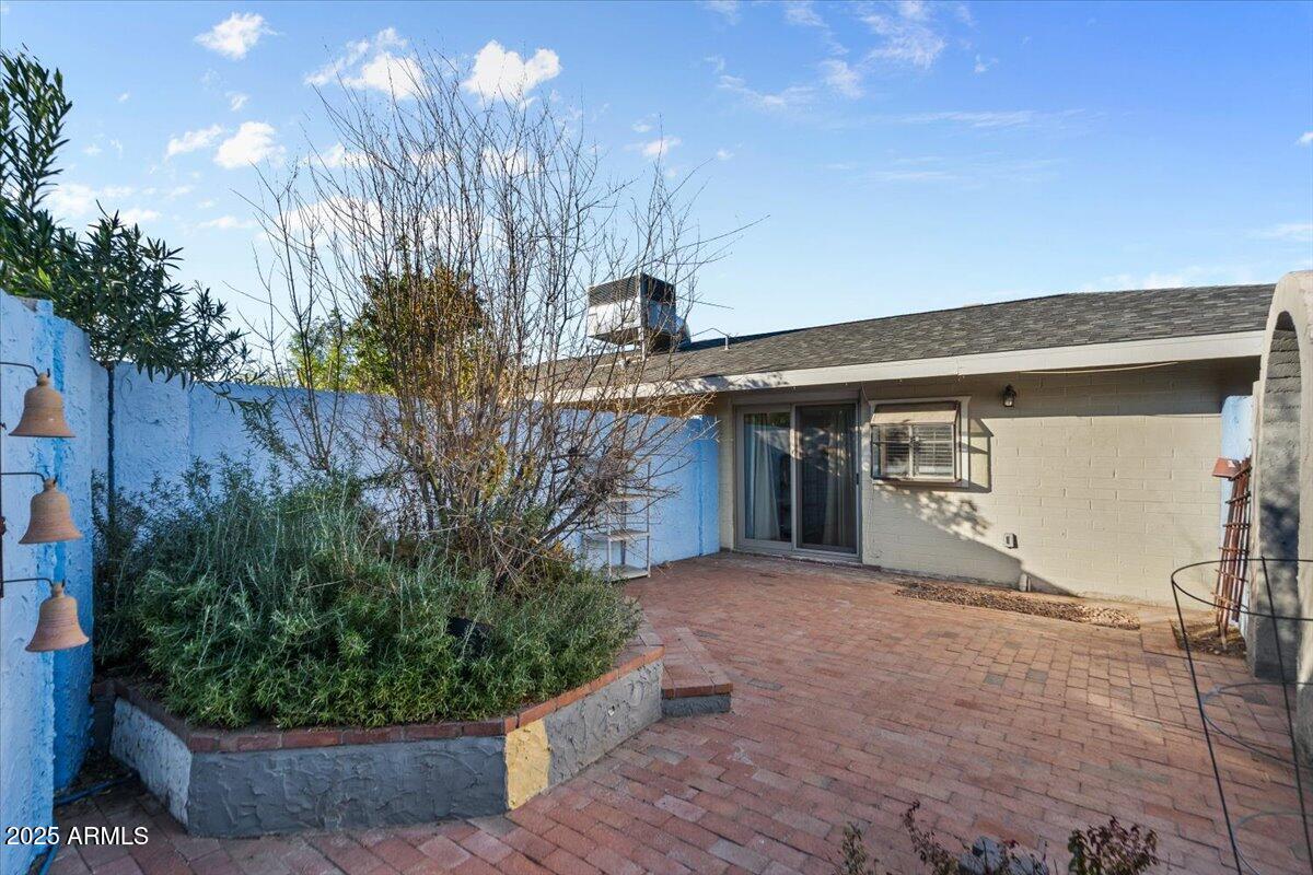 1851 E Fremont Drive