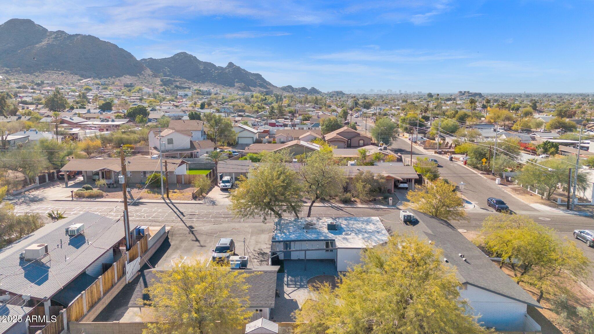 1404 E MOUNTAIN VIEW Road