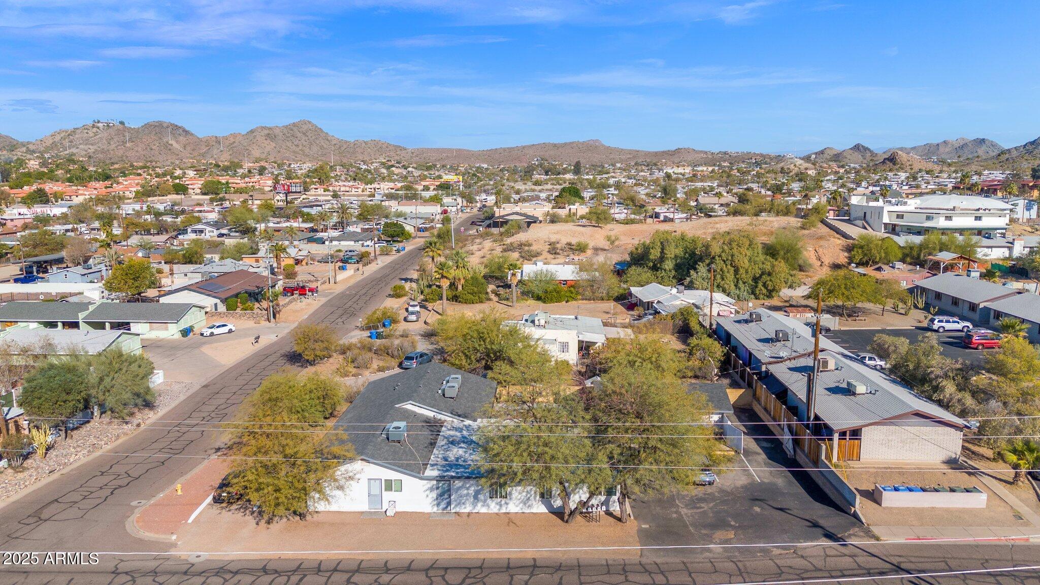 1404 E MOUNTAIN VIEW Road