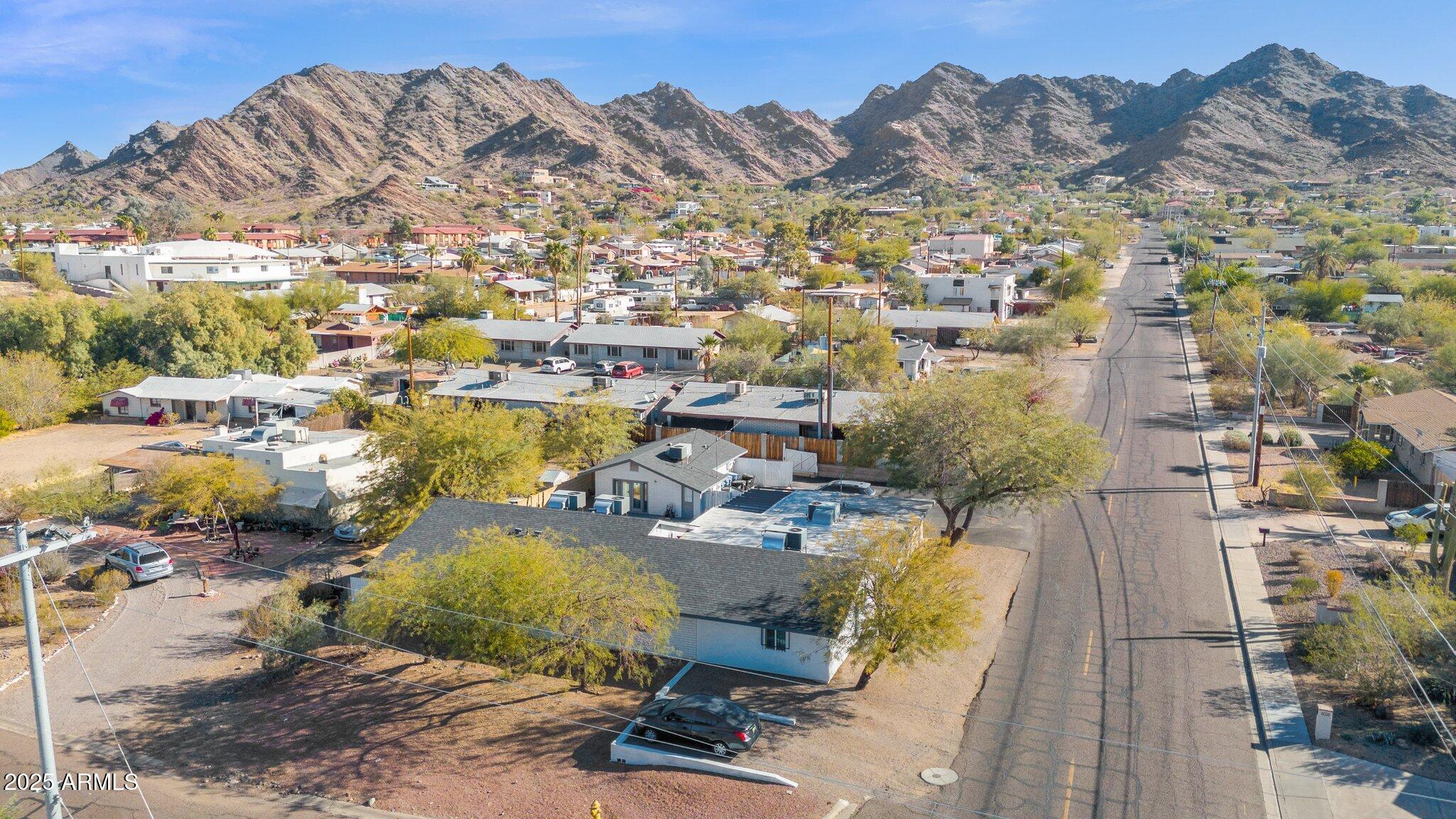 1404 E MOUNTAIN VIEW Road