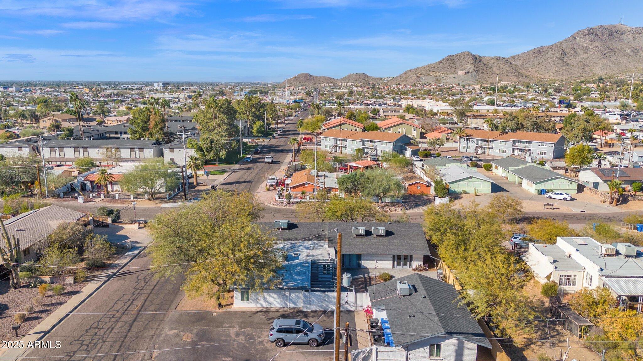 1404 E MOUNTAIN VIEW Road