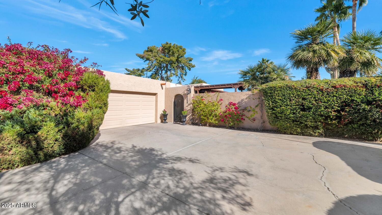7258 E MANZANITA Drive