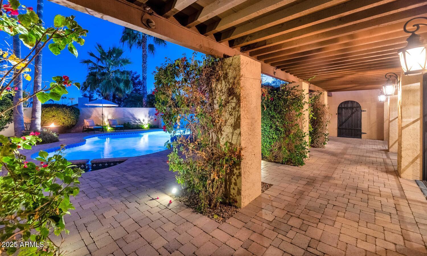 7258 E MANZANITA Drive