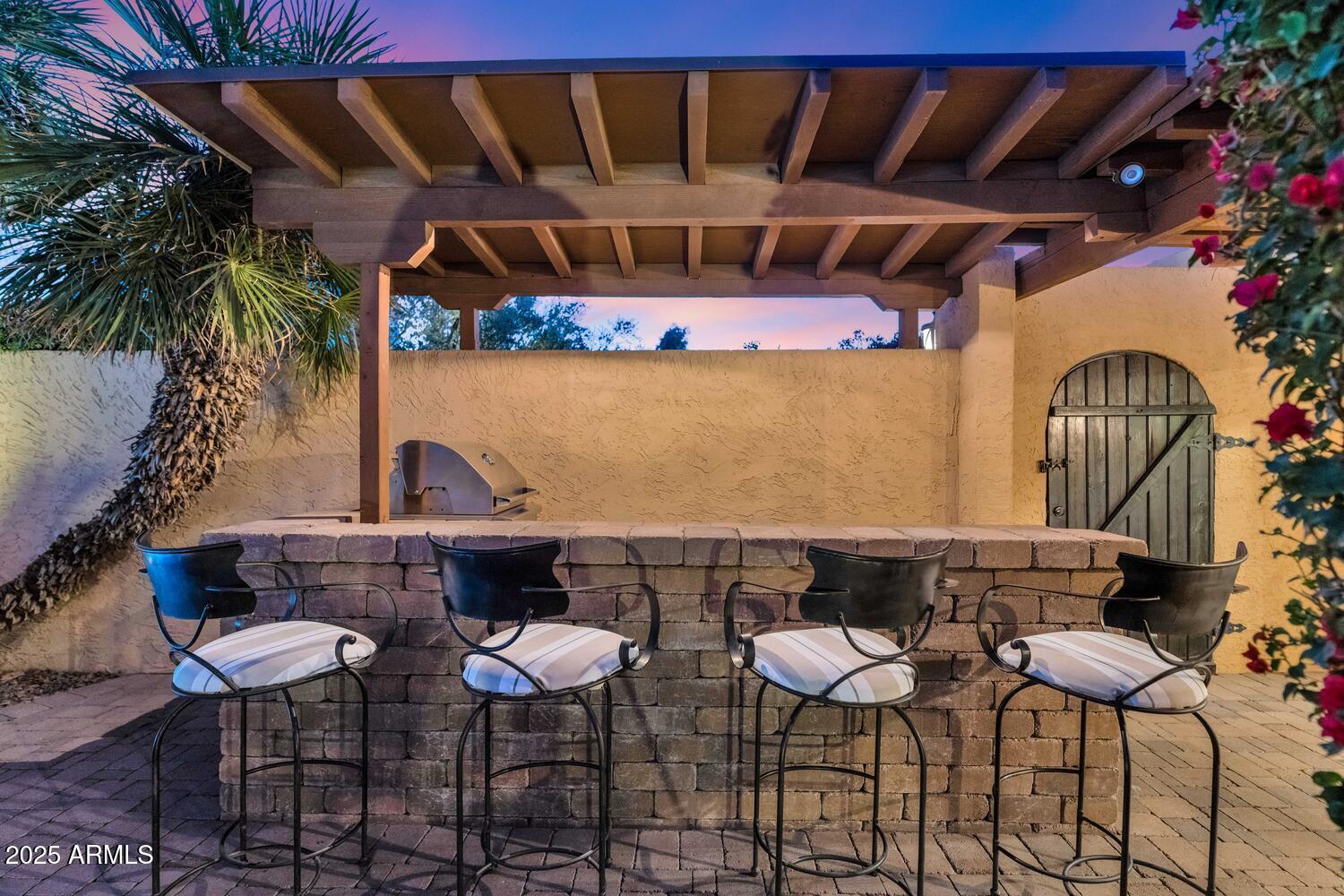 7258 E MANZANITA Drive