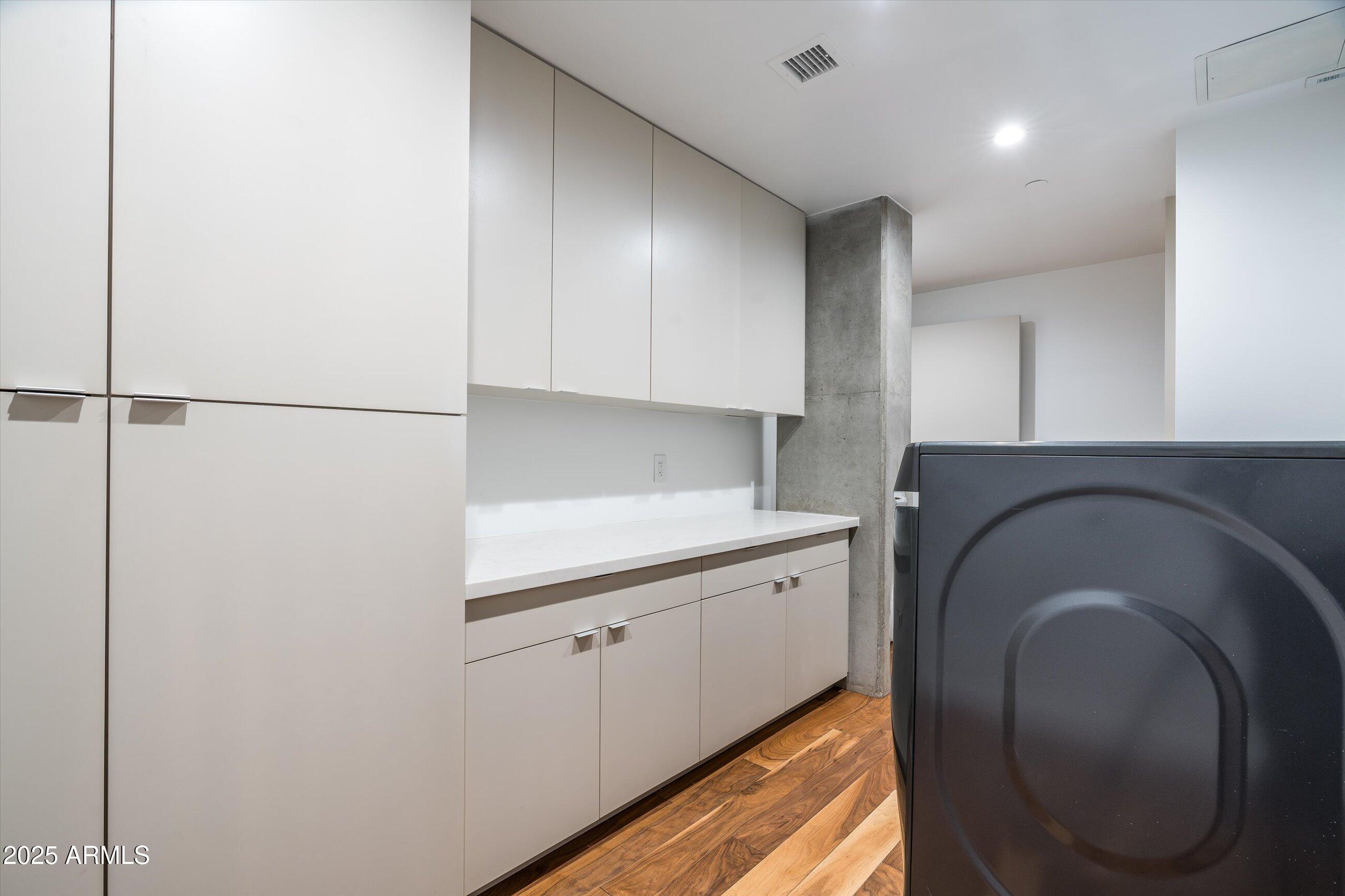 5455 E LINCOLN Drive 3002