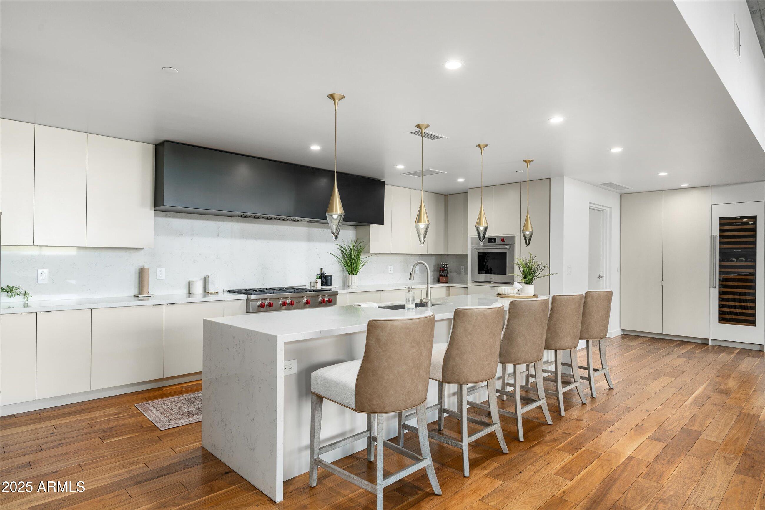 5455 E LINCOLN Drive 3002