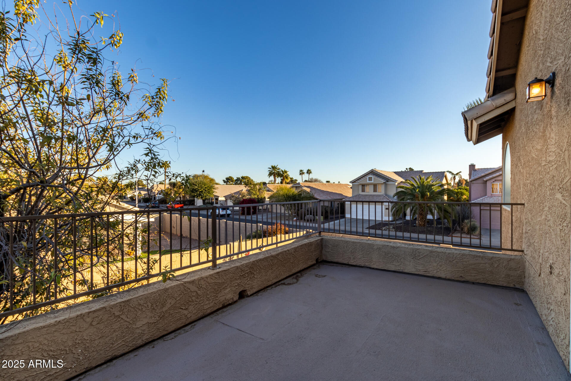 1212 E BUTLER Drive