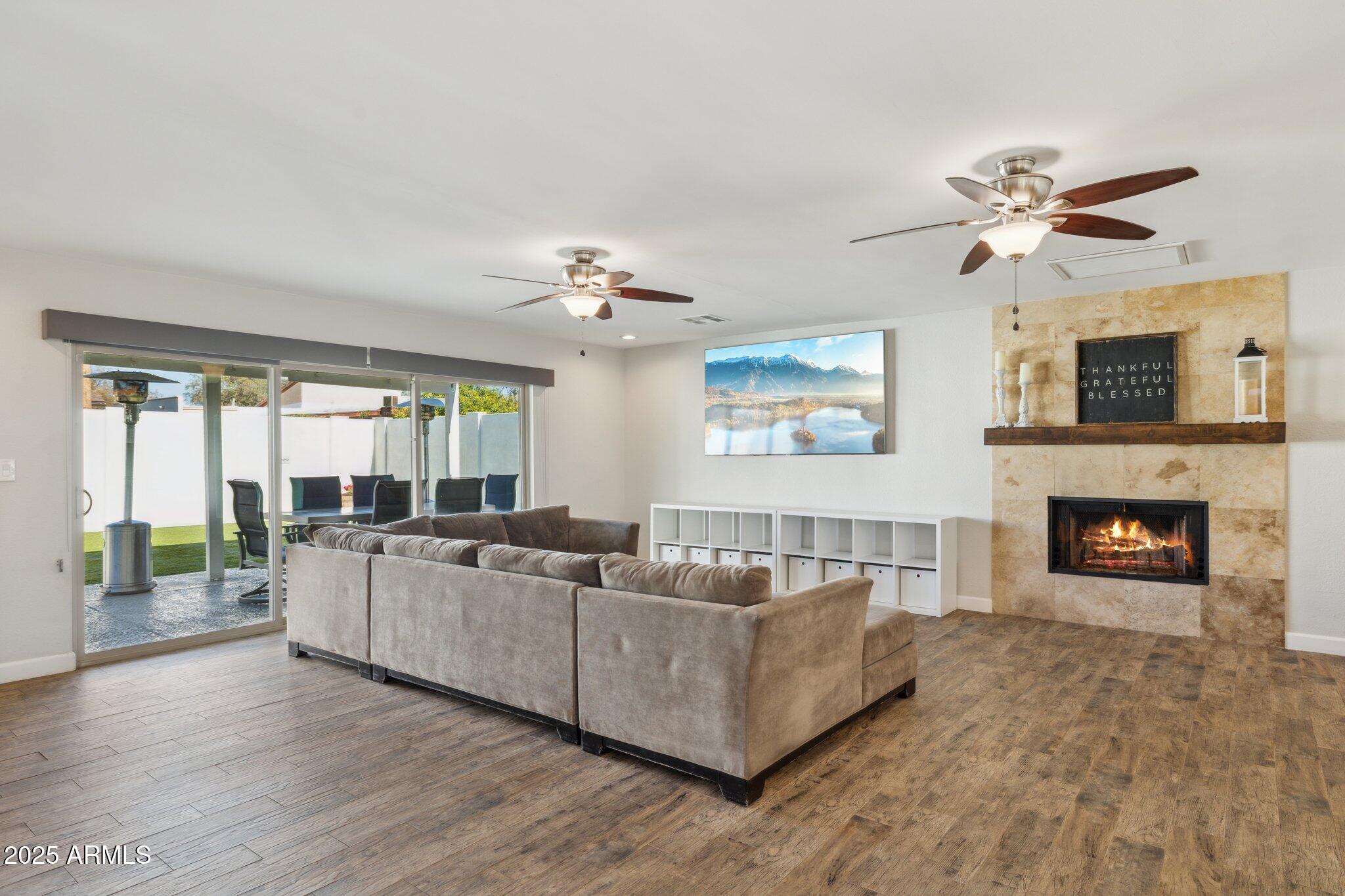 8856 E ALTADENA Avenue