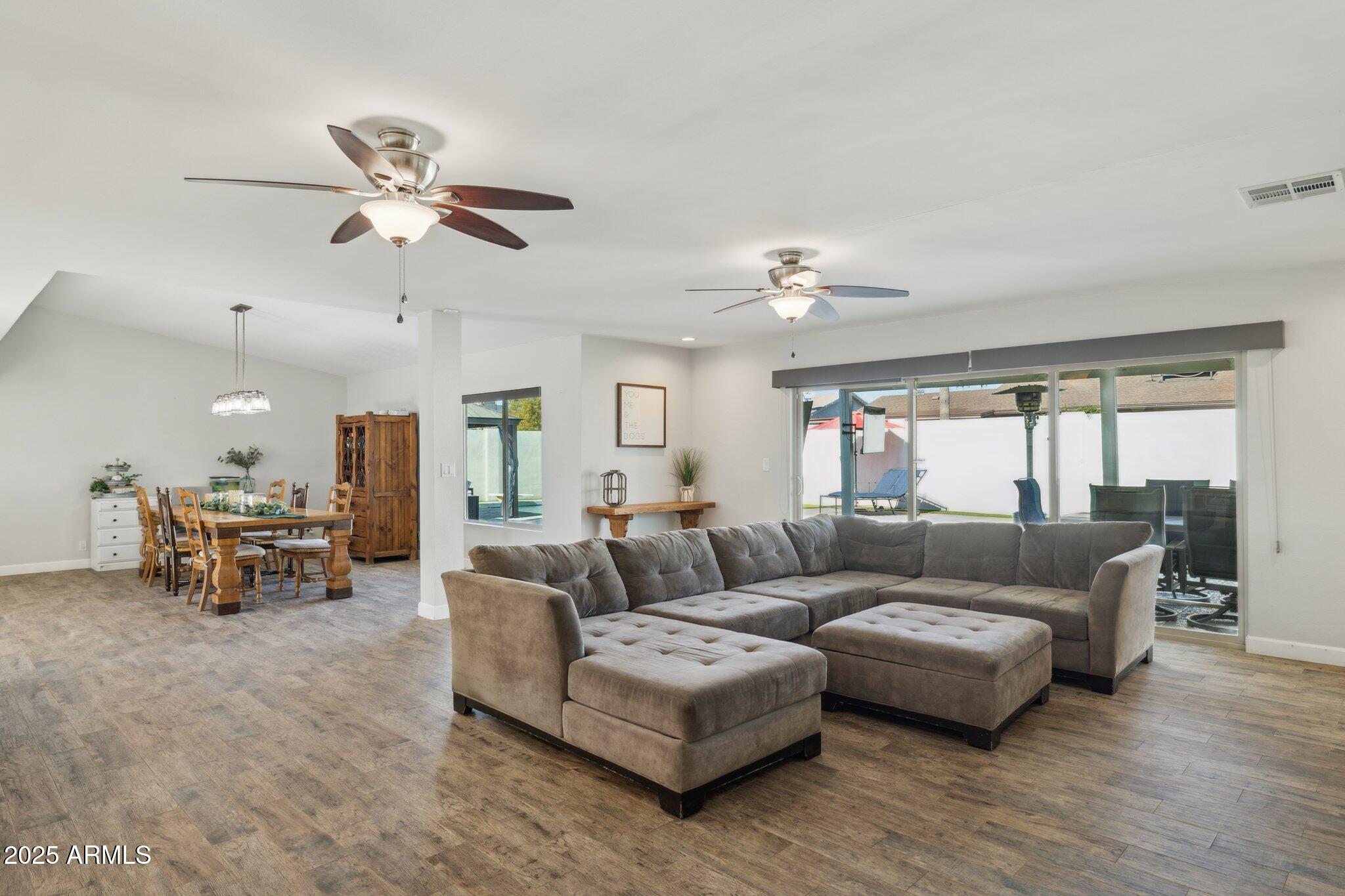 8856 E ALTADENA Avenue