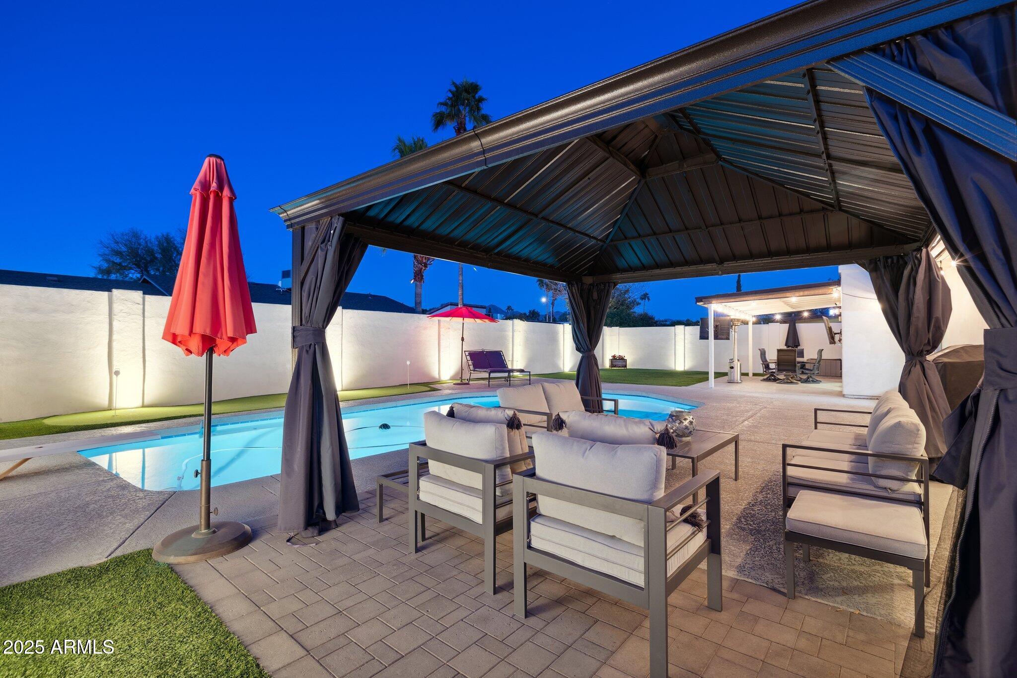 8856 E ALTADENA Avenue