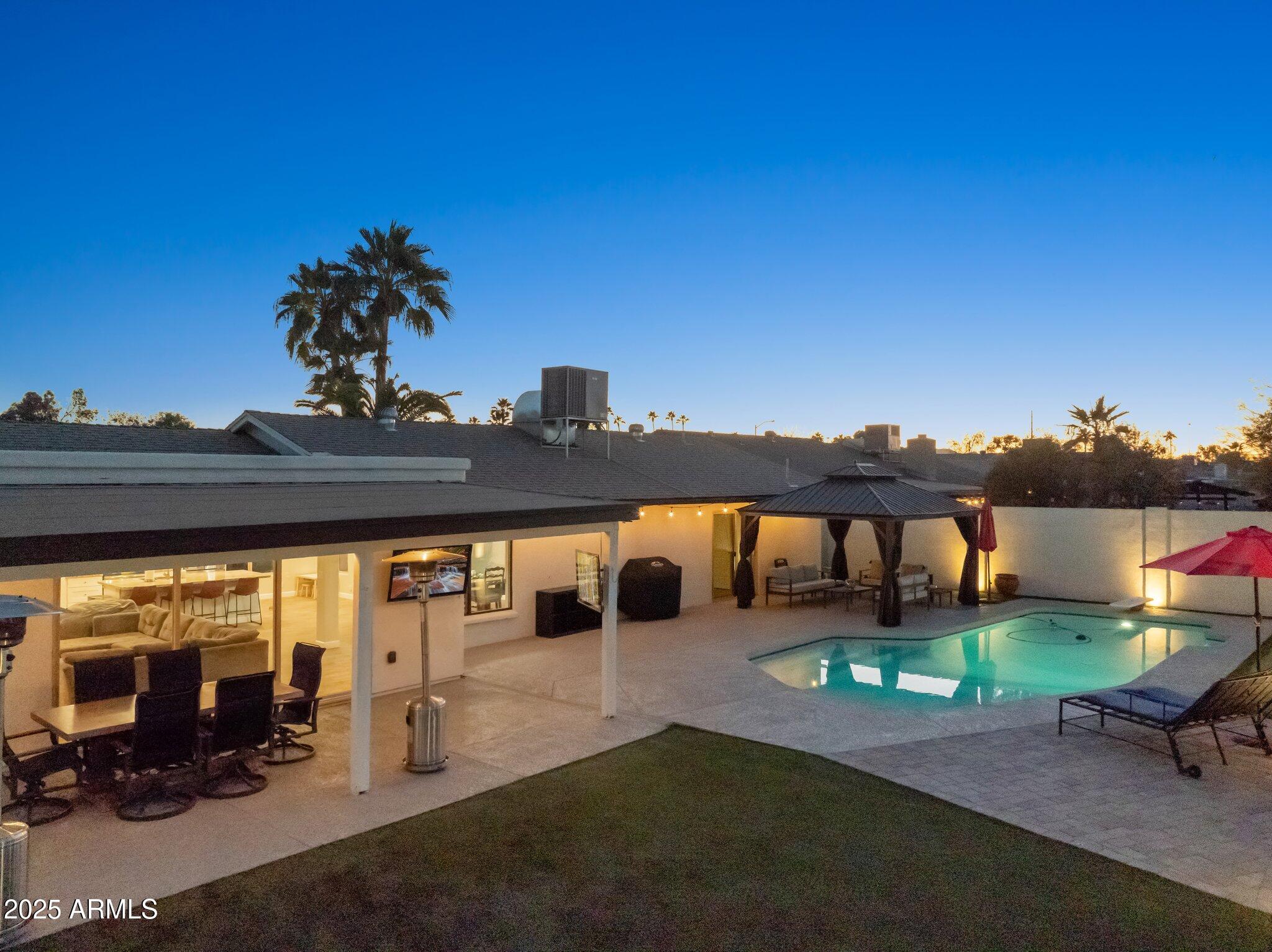 8856 E ALTADENA Avenue