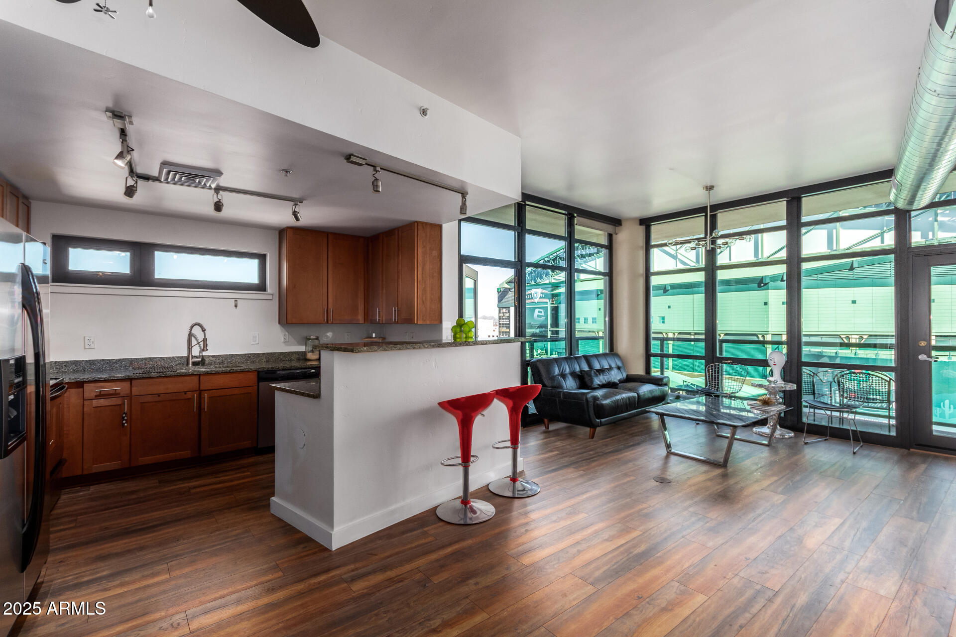 310 S 4TH Street 1006