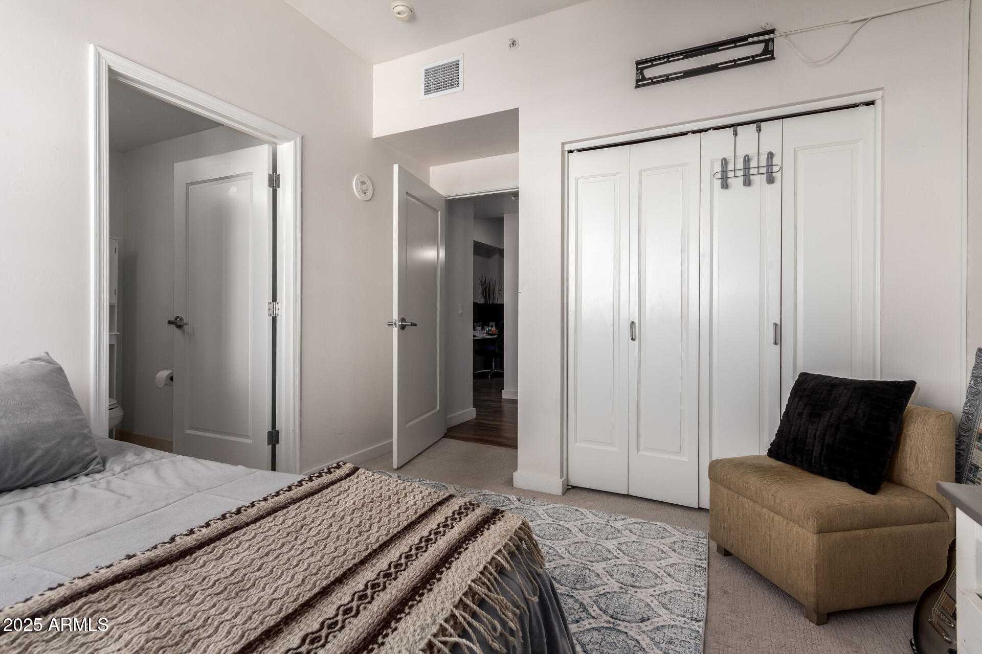 310 S 4TH Street 1006