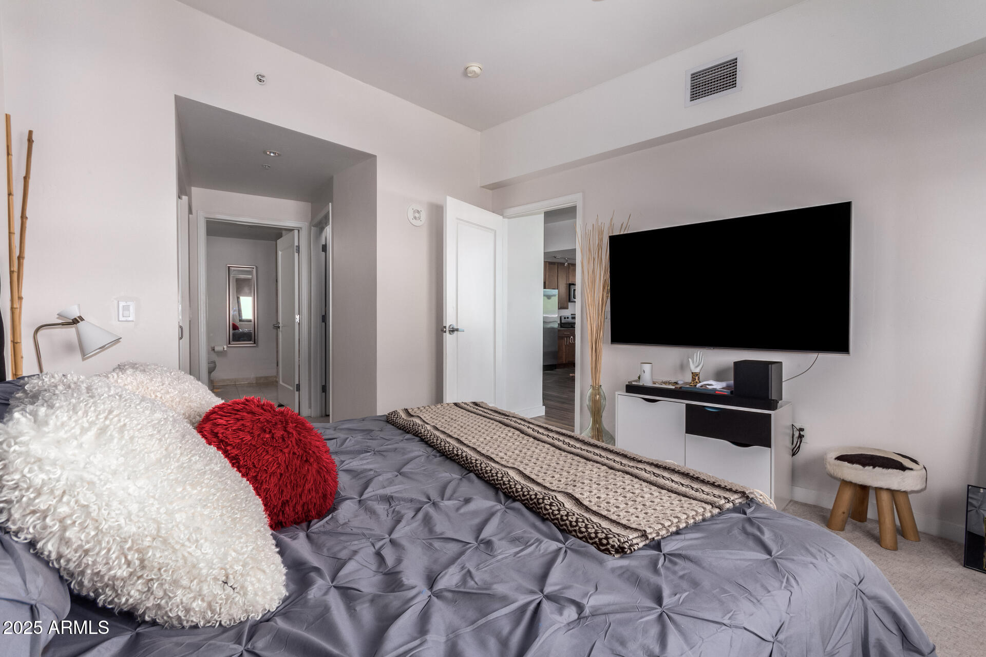310 S 4TH Street 1006