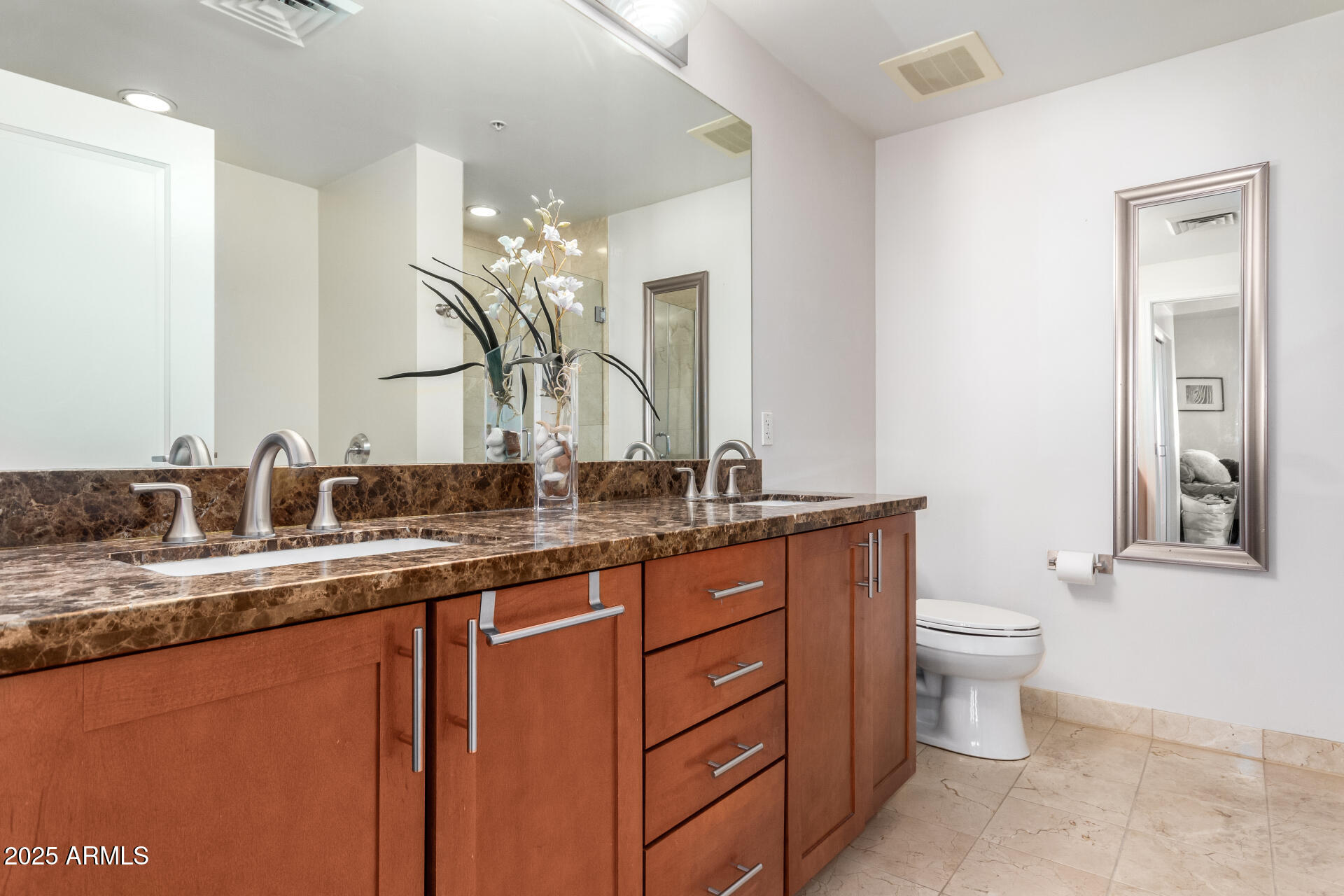 310 S 4TH Street 1006