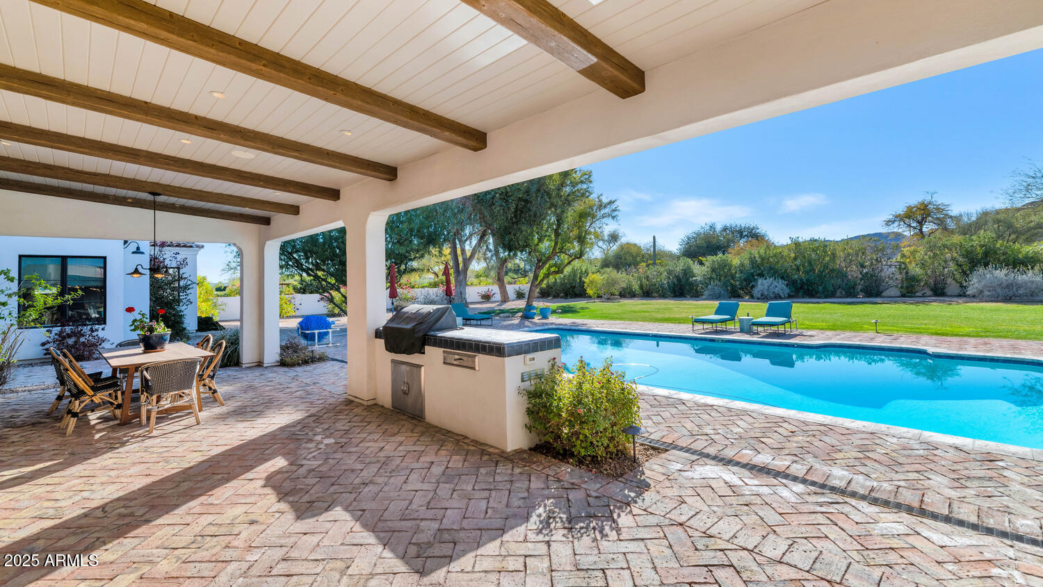 5989 E SAPPHIRE Lane