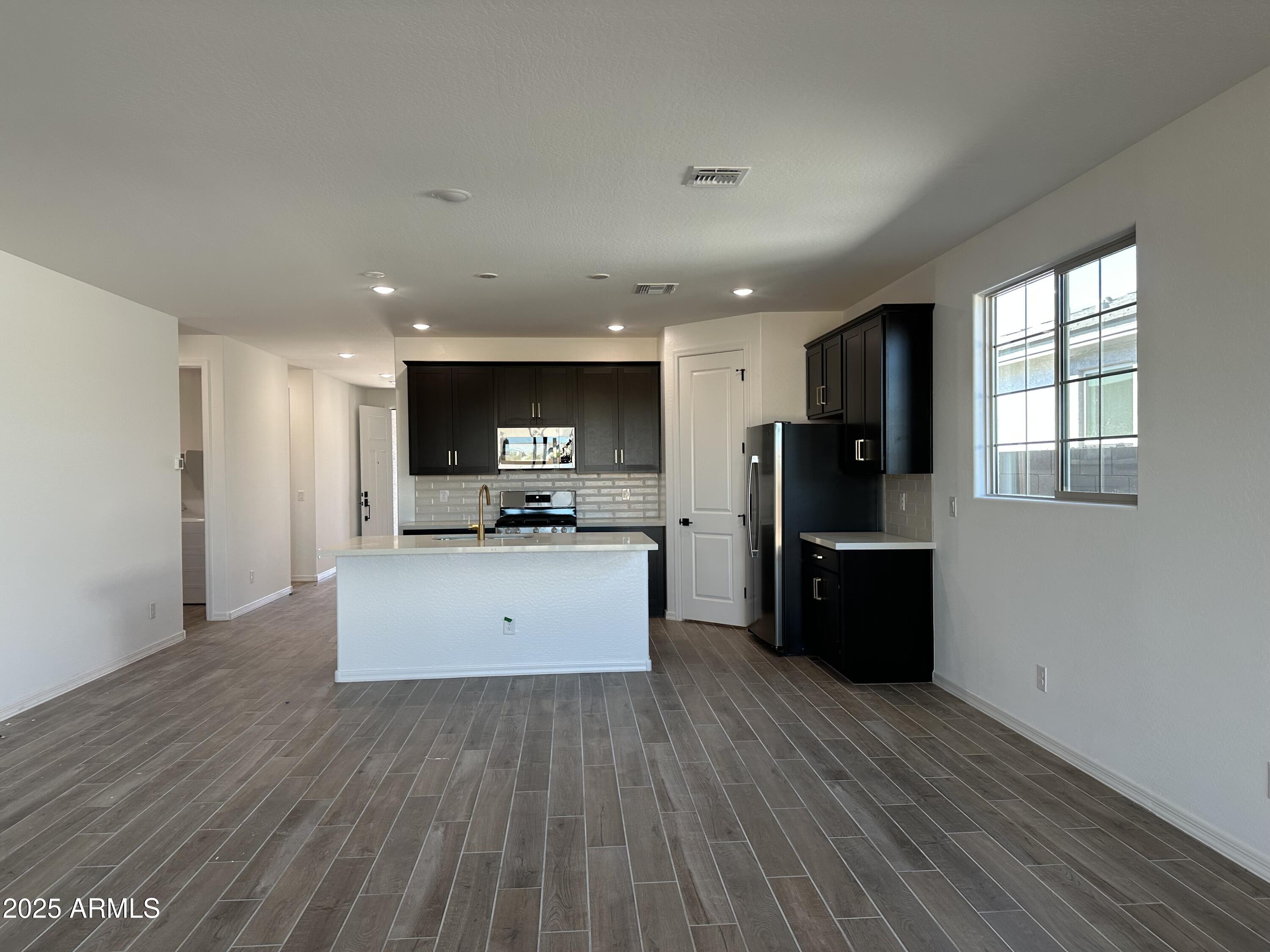 22852 E LORDS Way