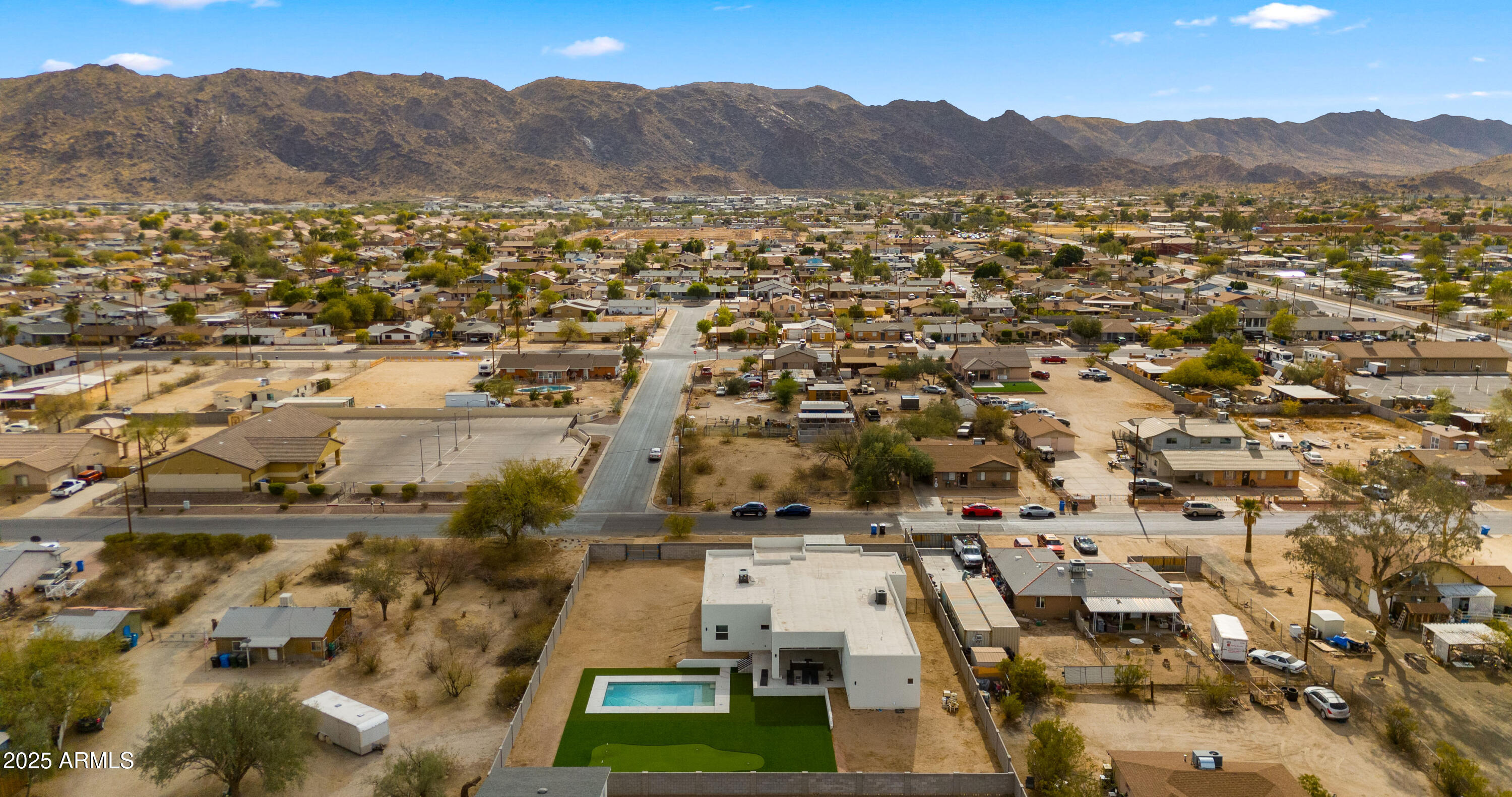 744 E Desert Lane