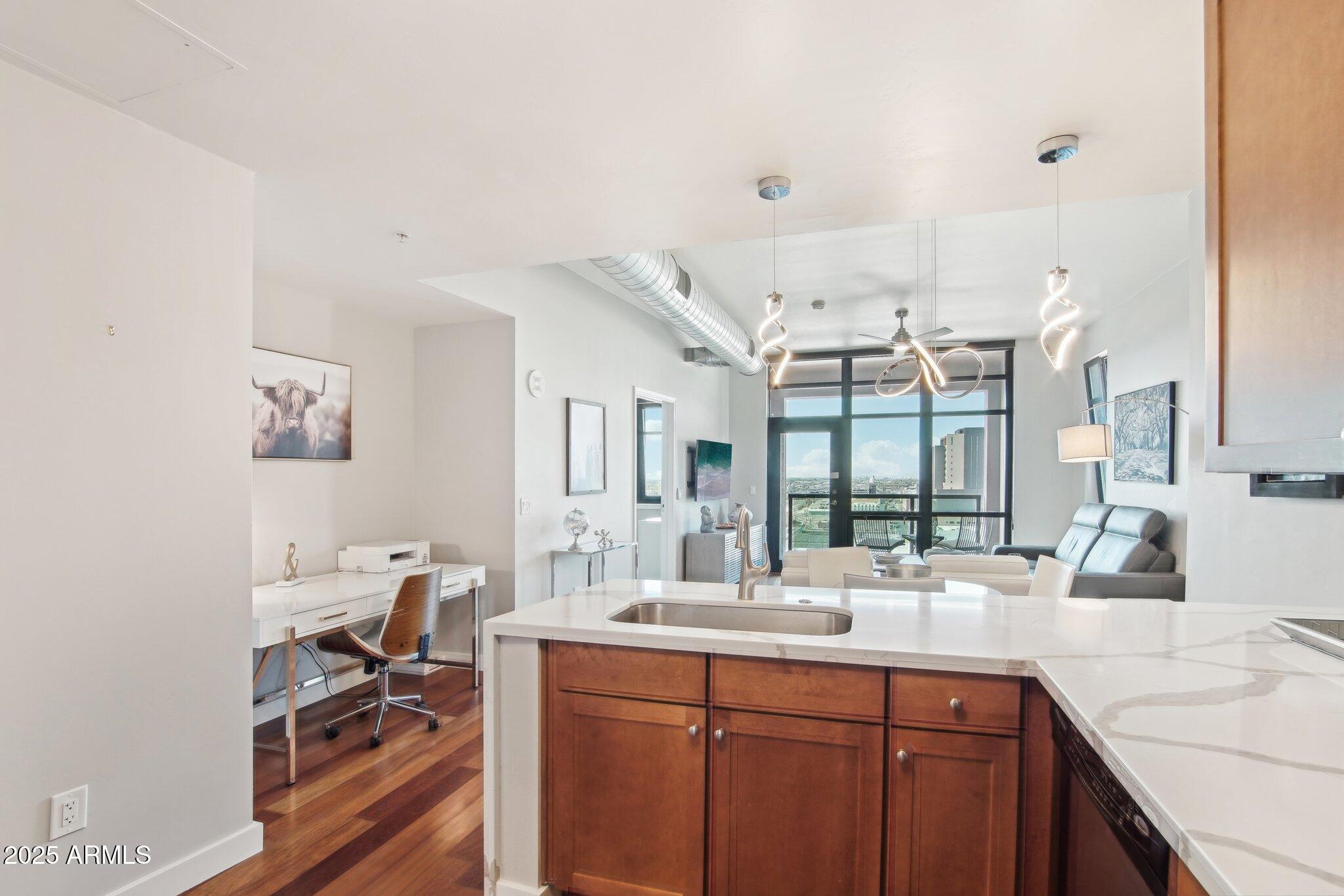 310 S 4TH Street 1504