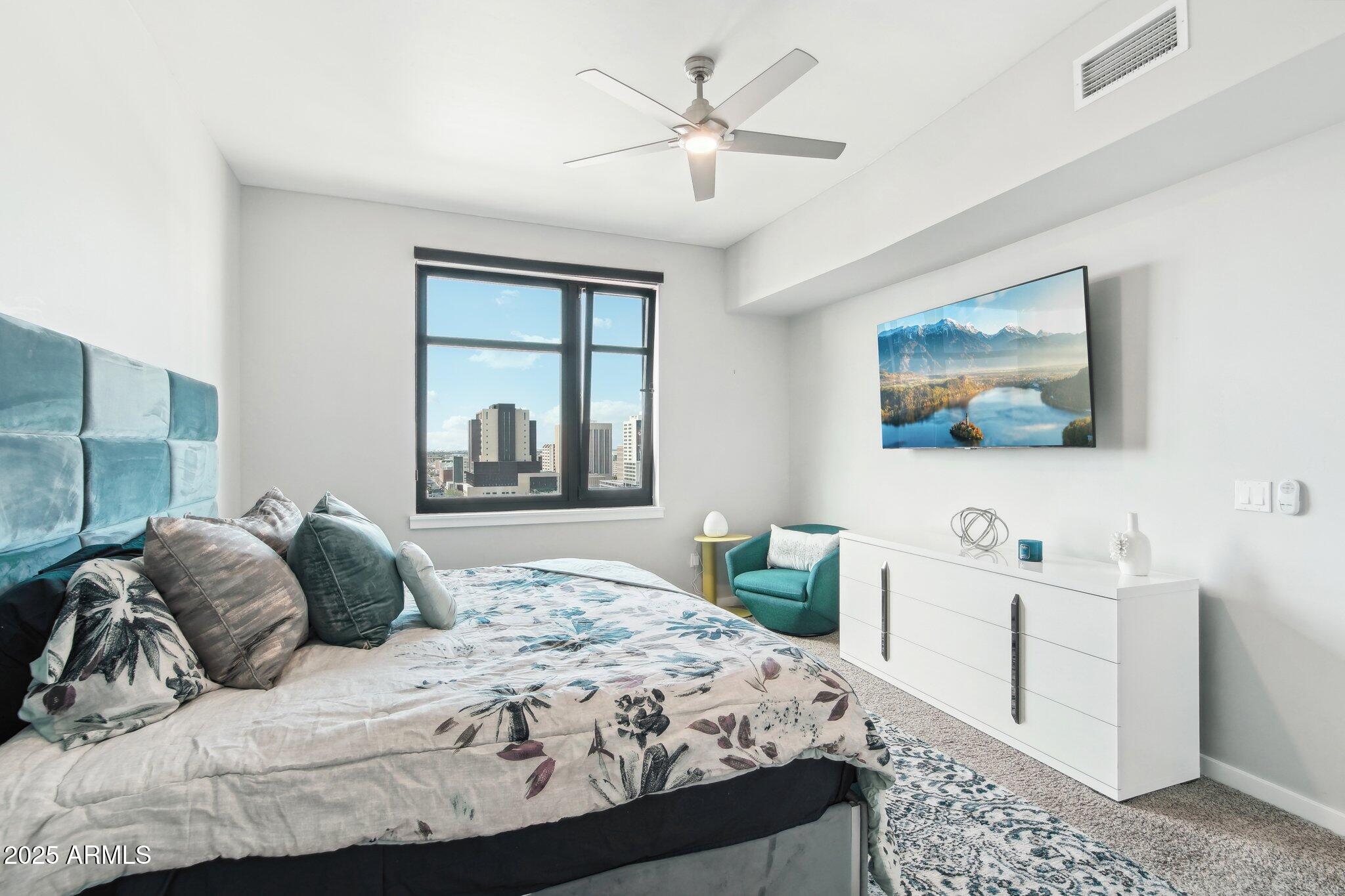 310 S 4TH Street 1504