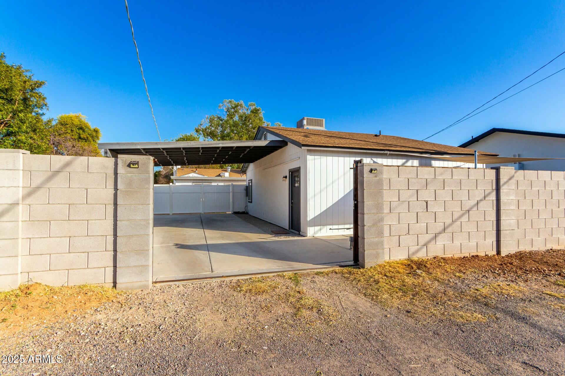 4608 N 12th Place