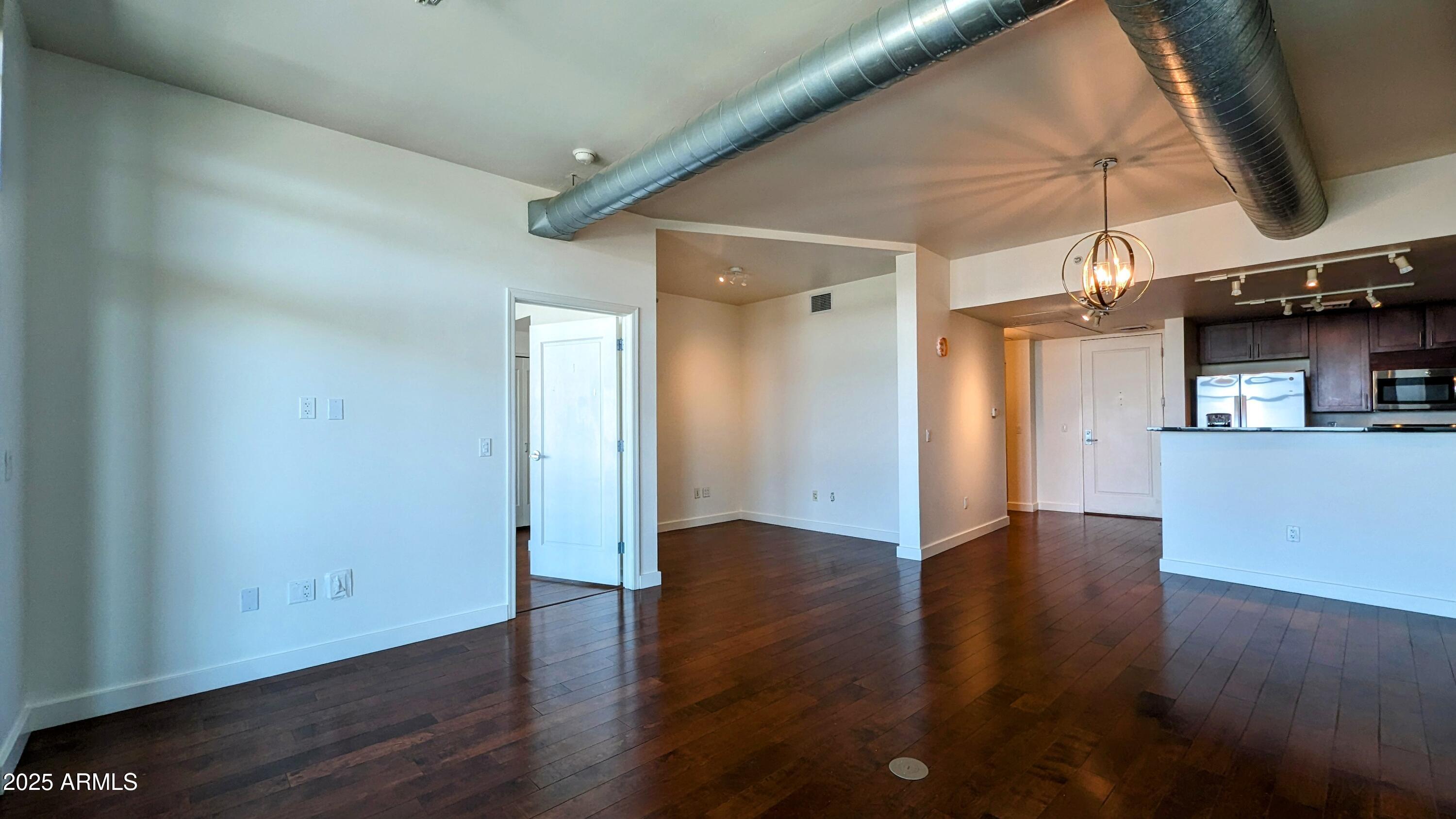 310 S 4TH Street 2202
