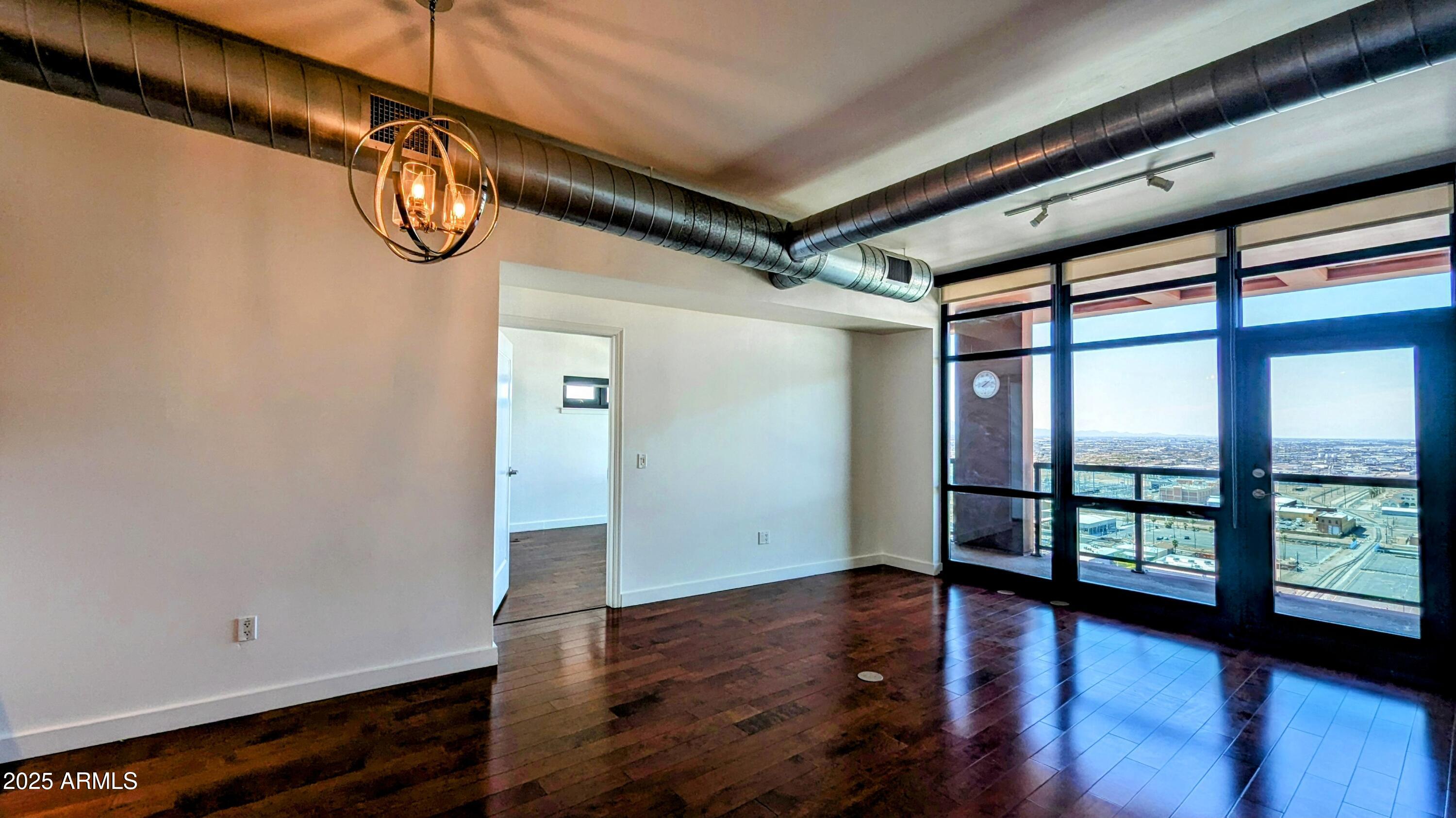 310 S 4TH Street 2202